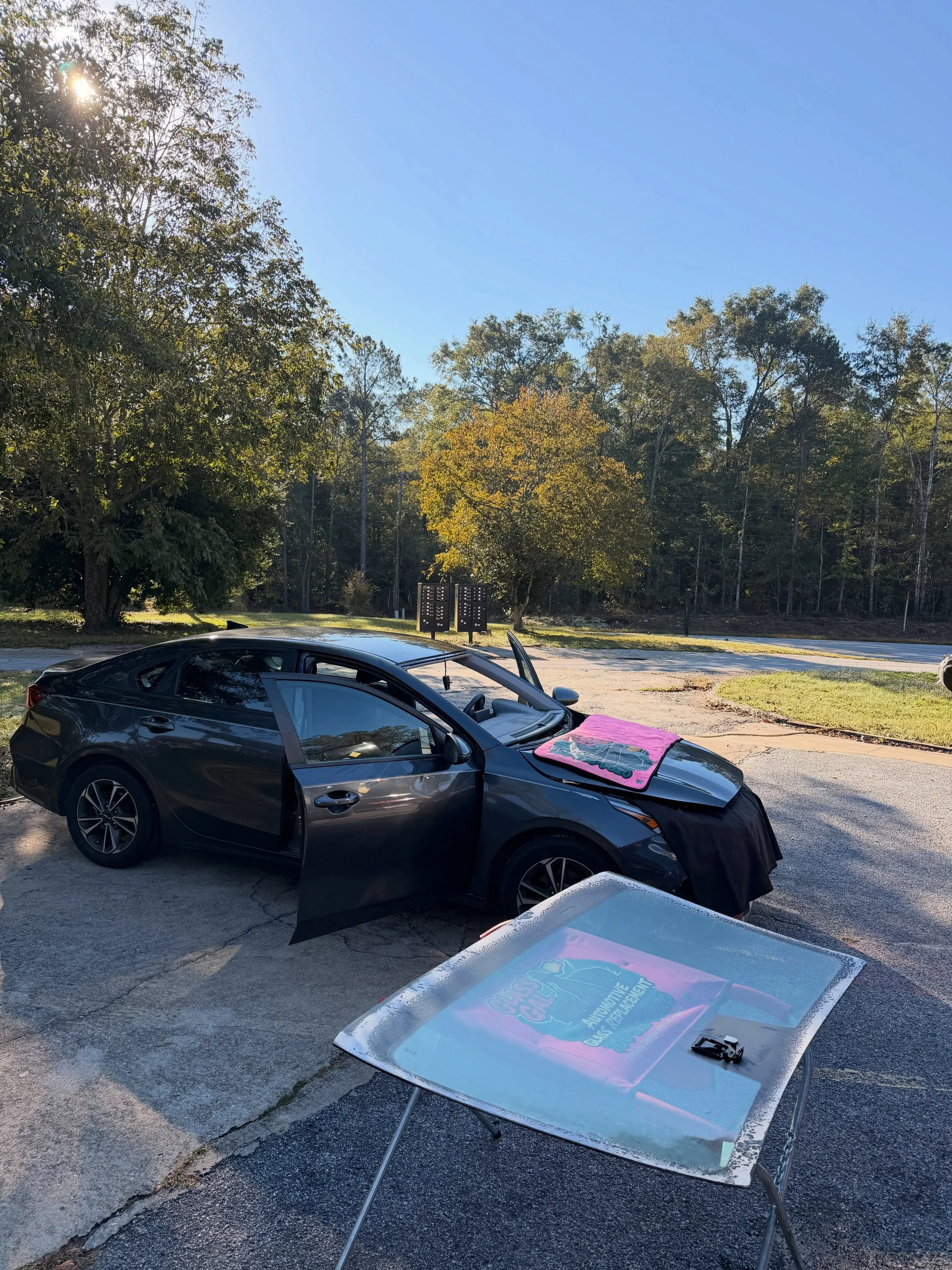 Phenix City, AL this morning! 🤠💗

Fresh windshield for this Kia, followed by a little ADAS calibration action with our new Autel equipment! 😎

Glass Gal is growing, learning, and bringing more services right to your driveway. One windshield at a t