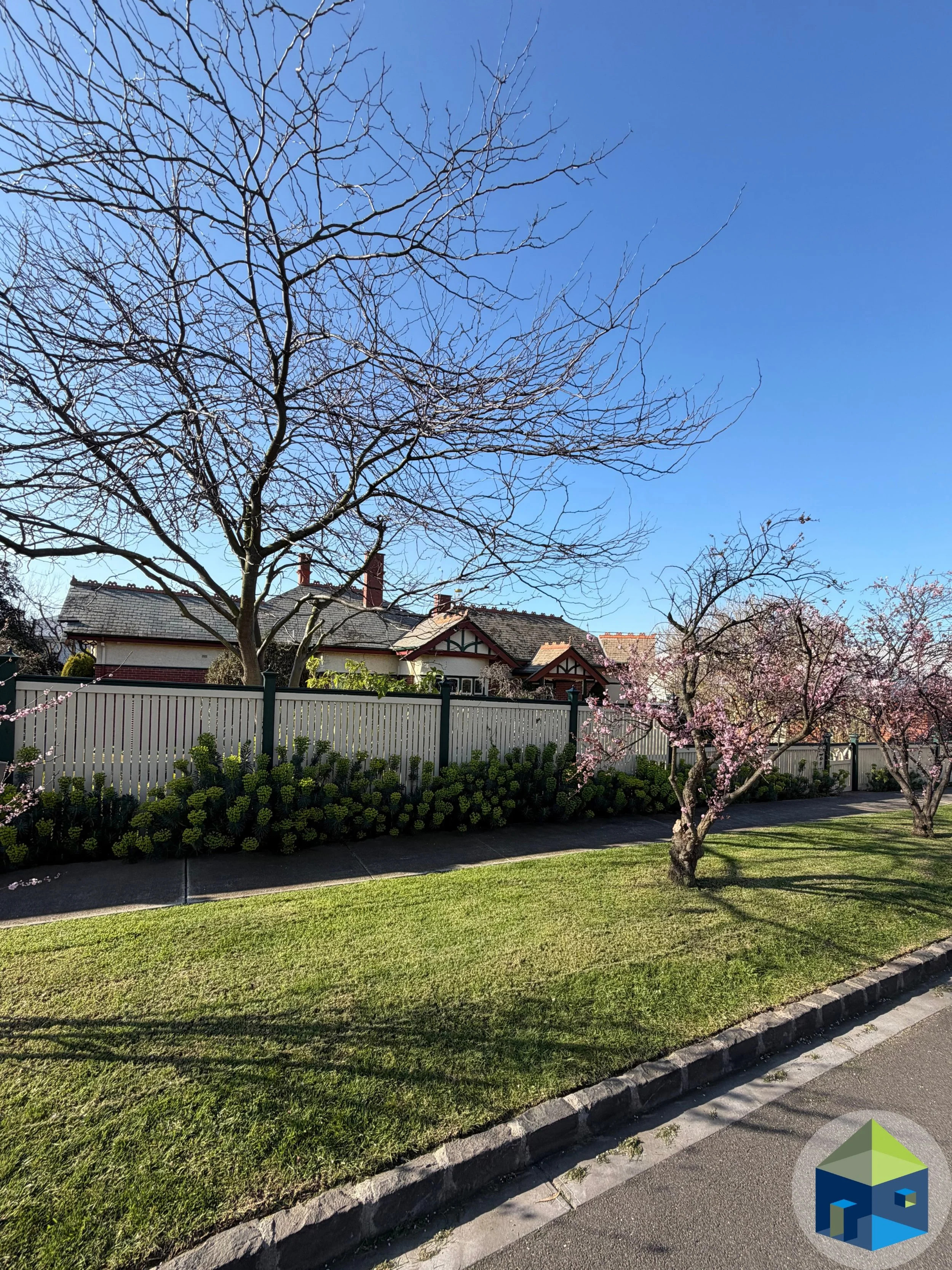 SELLING || Grand federation brick home on a magnificent 1600m2 plus North facing allotment in one of the suburbs finest locations. A generational opportunity. Launching soon 🚀🏡