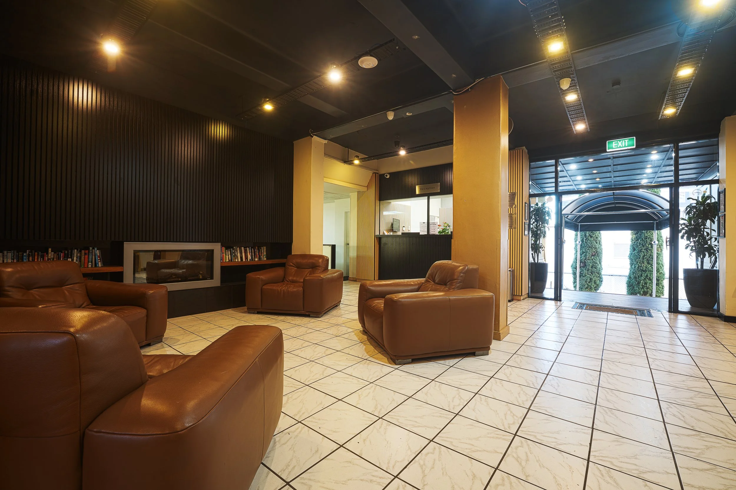 Lobby 3.jpg
