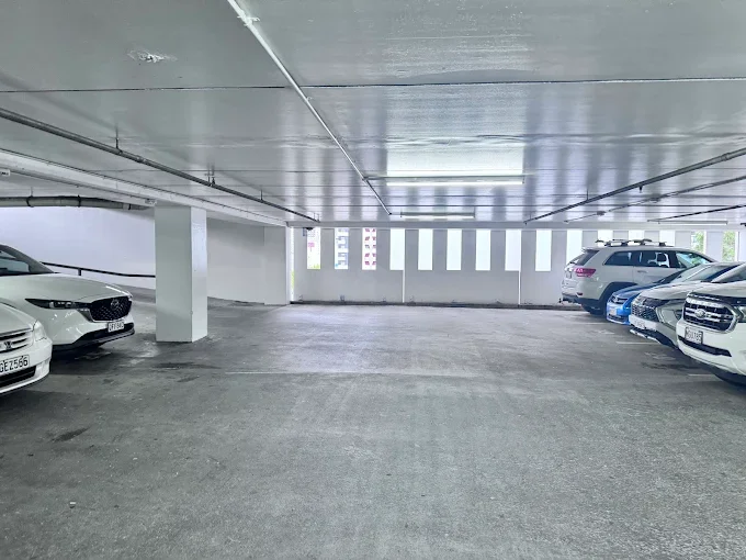 Paid parking is available only 100m across from the hotel at Wilson Carpark 15 City Rd. Discounted rates are available through their app Parkmate. To find out more click on the image to plan your parking ahead of time.
