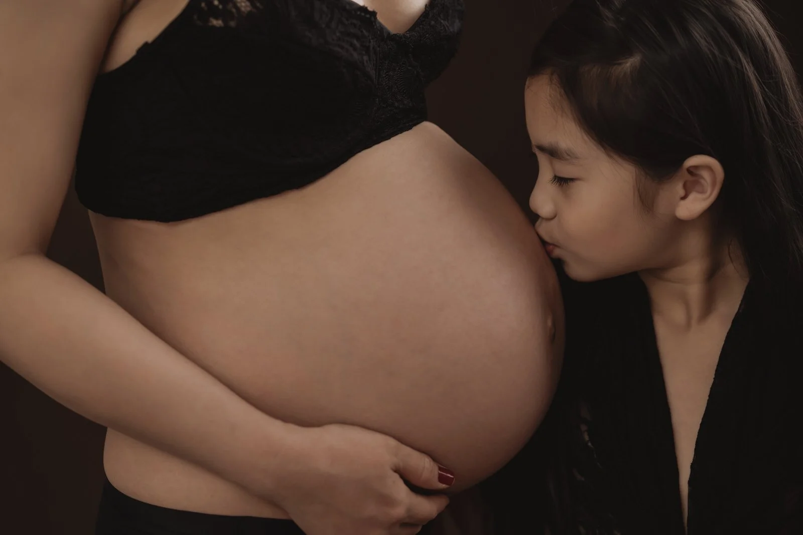 indoor maternity in vancouver17924.JPG