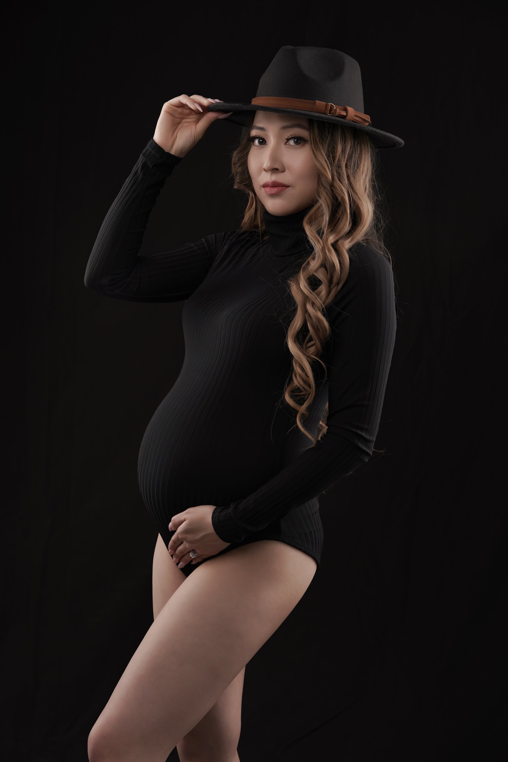 Indoor maternityphotography in Vancouver 18907.JPG