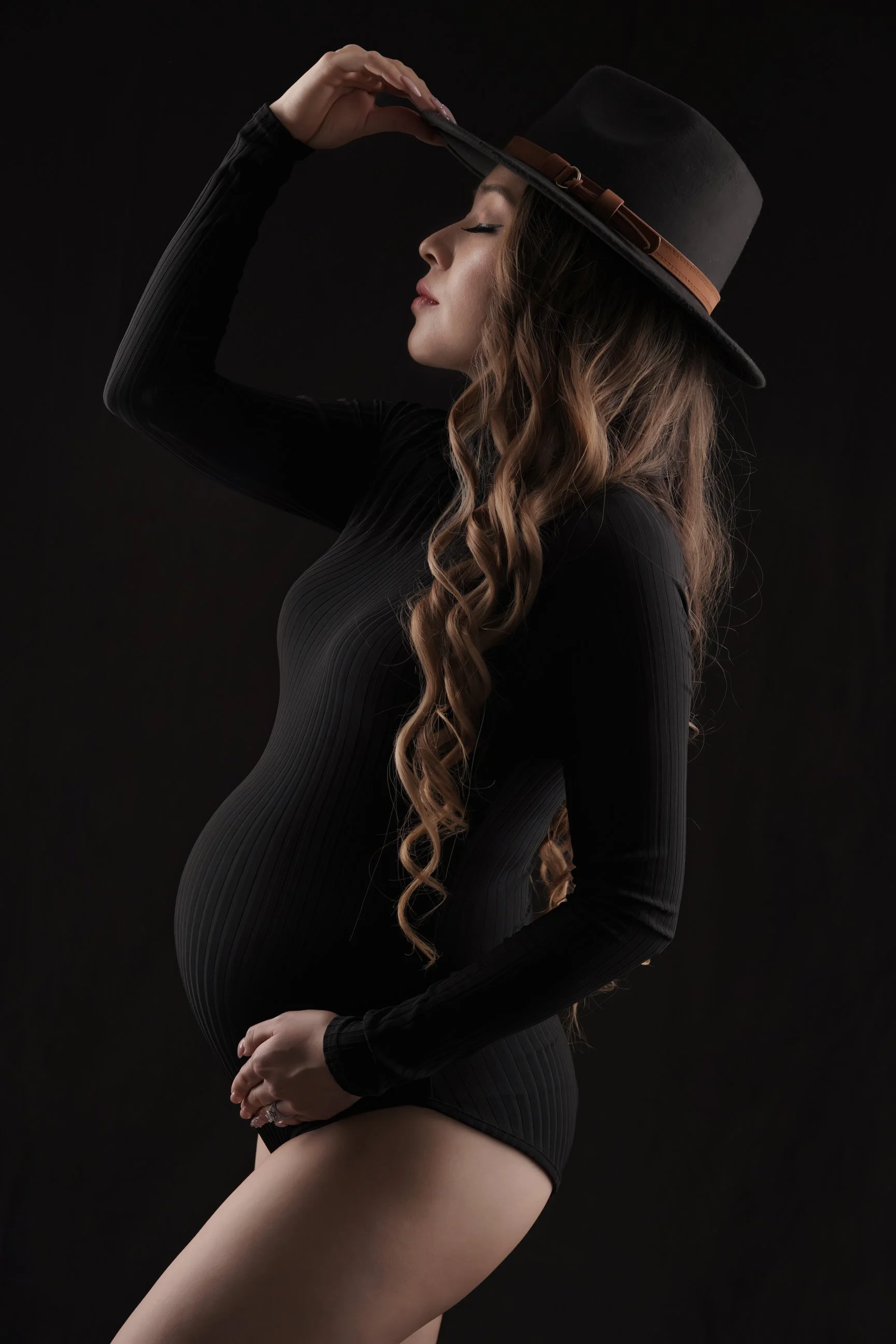 Indoor maternityphotography in Vancouver 18909.JPG