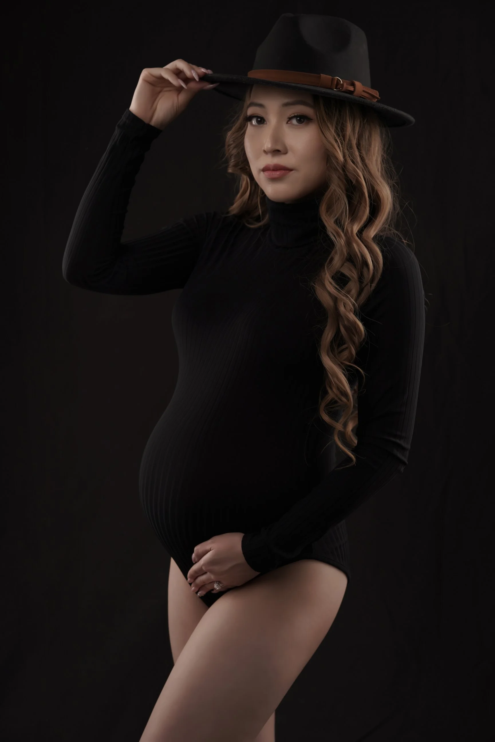 Indoor maternityphotography in Vancouver 18908.JPG