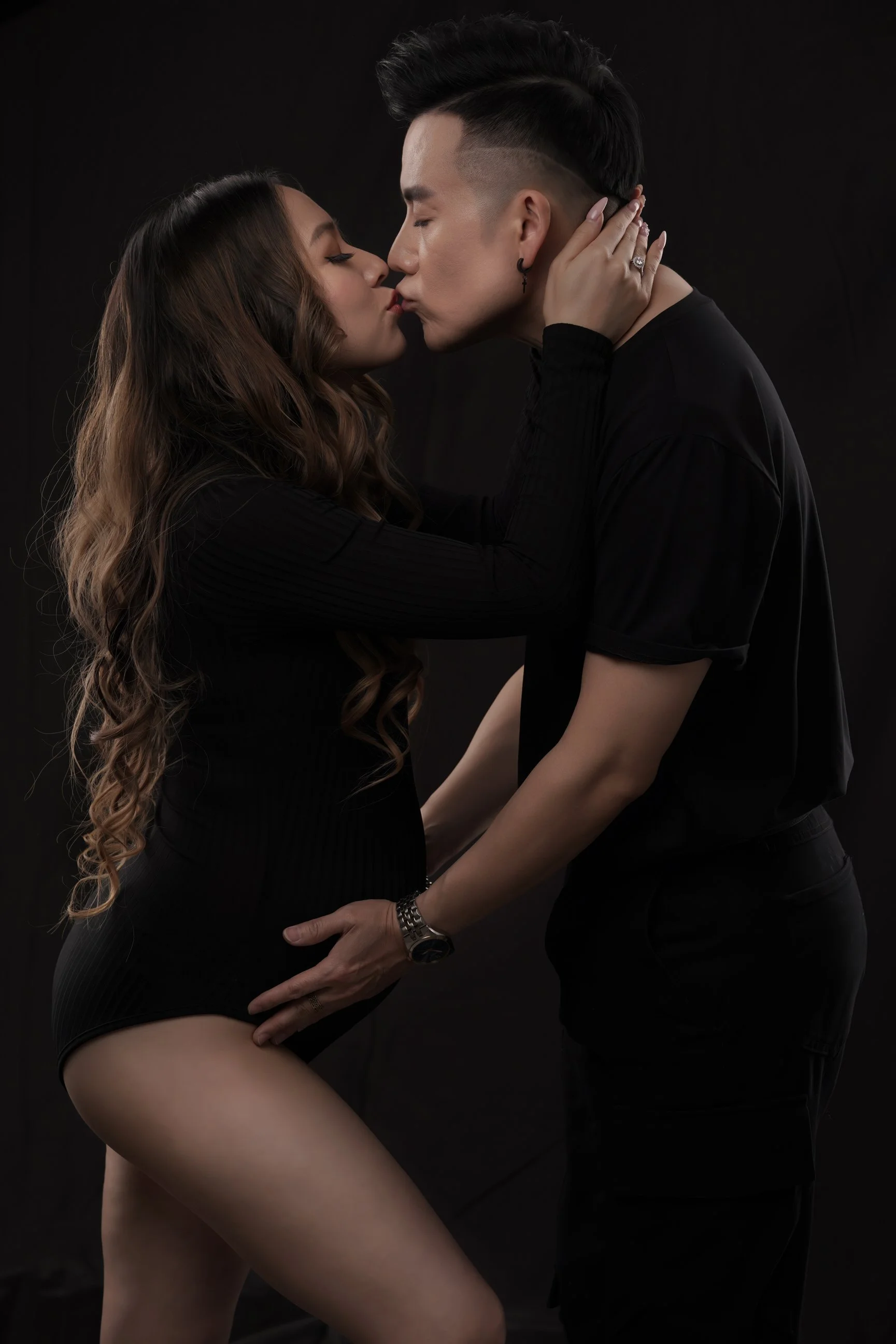 Indoor maternityphotography in Vancouver 18906.JPG