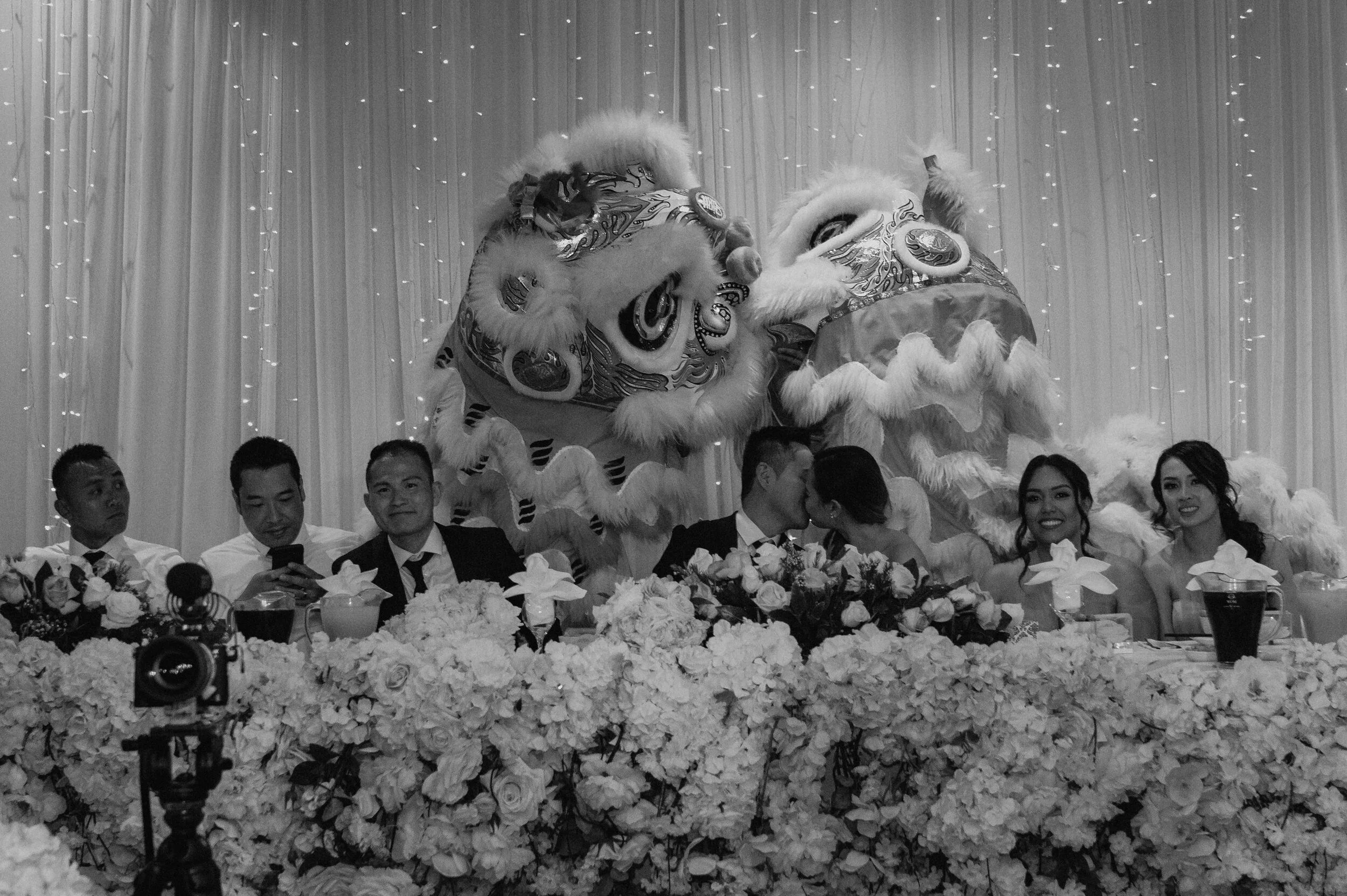 wedding photographer in toronto522.JPG