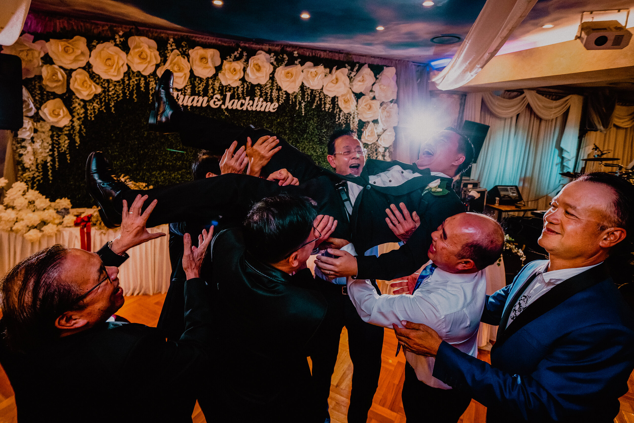 the vancouver wedding photographer395.JPG