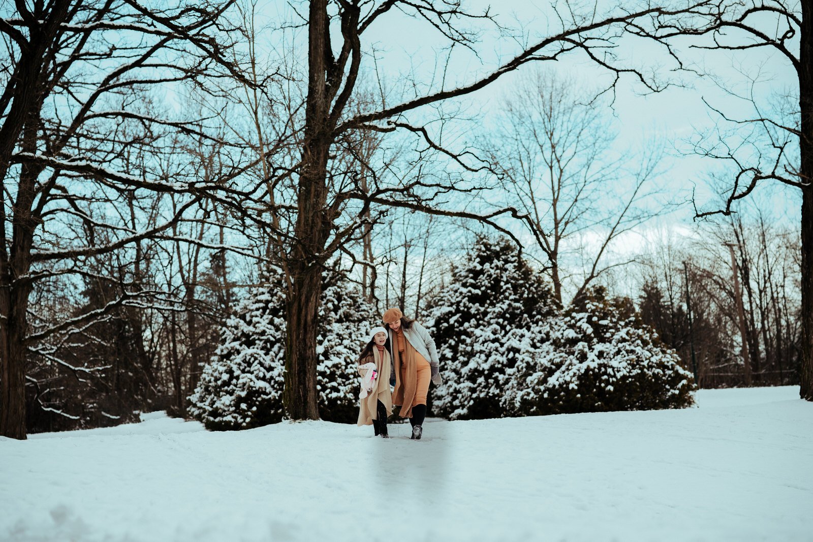 outdoor maternity in vancouver17945.JPG