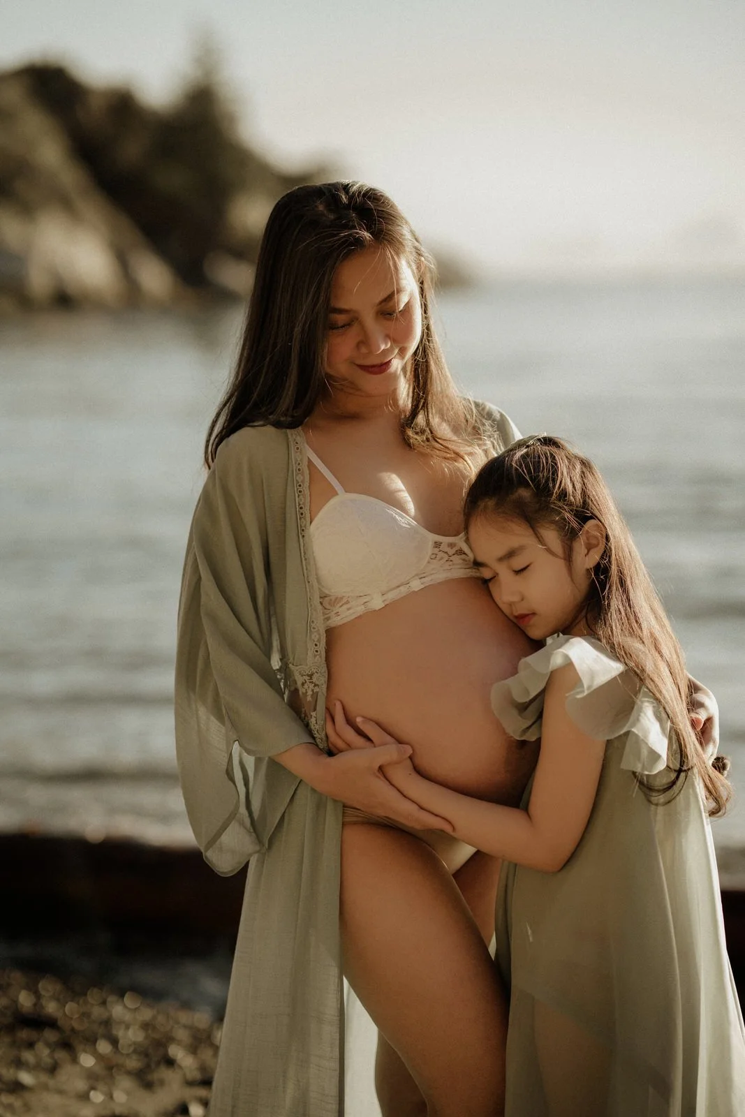 outdoor maternity in vancouver17934.JPG