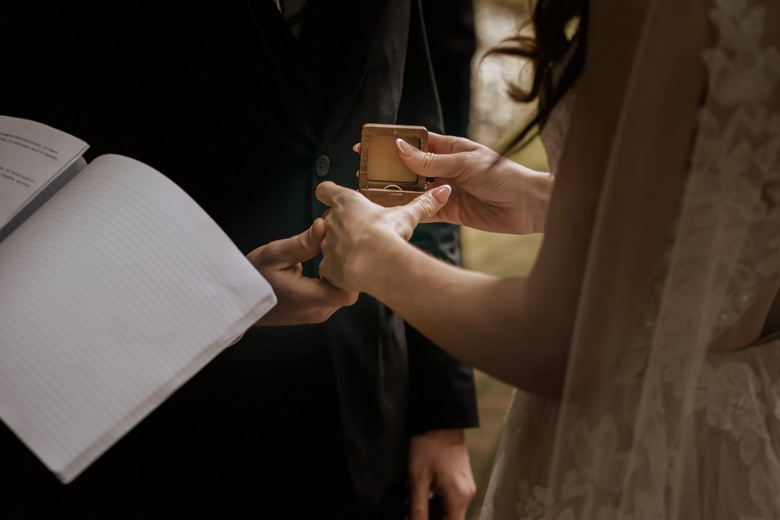 Weddingphotographerinvancouvertamphotos18958.JPG
