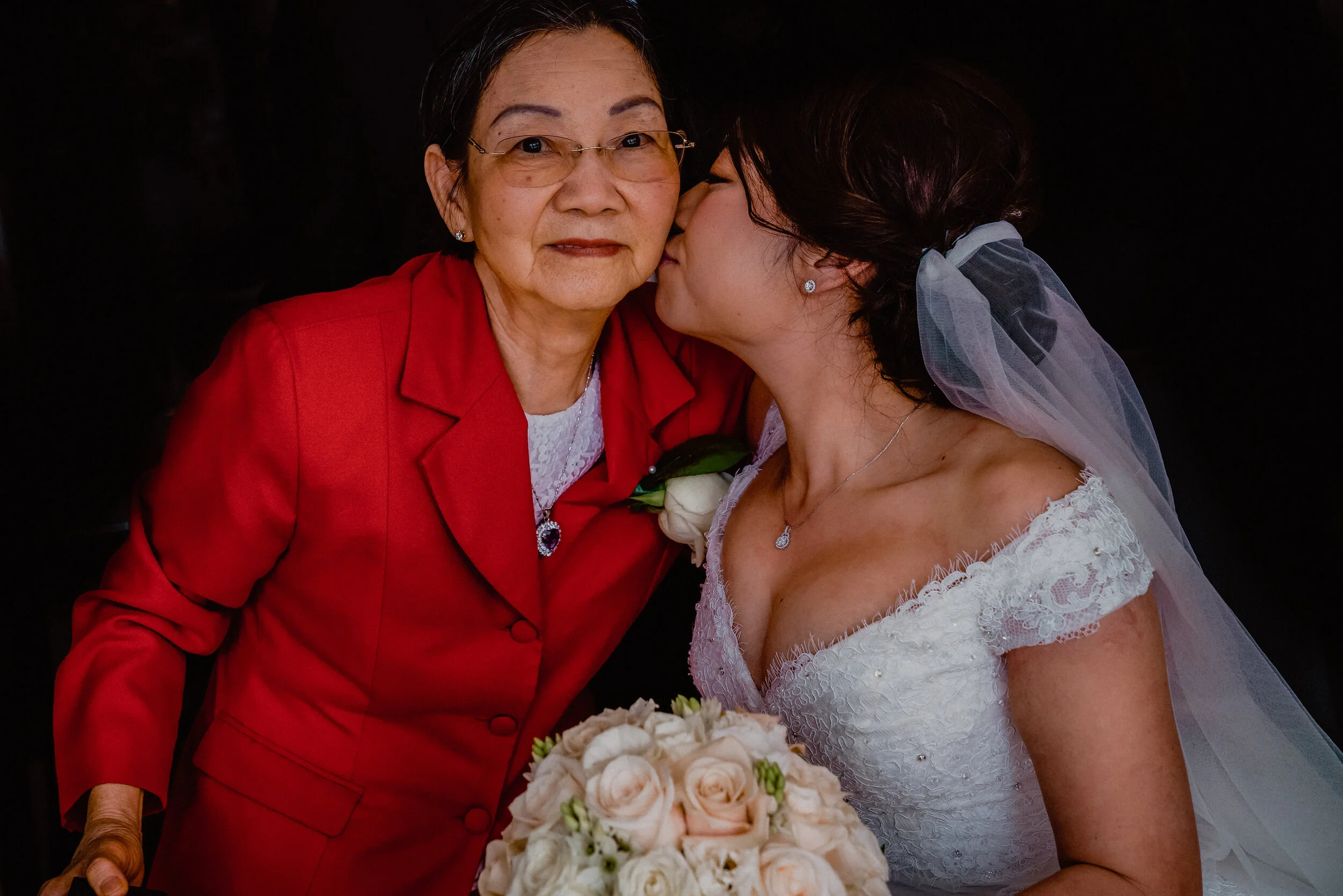 the vancouver wedding photographer386.JPG