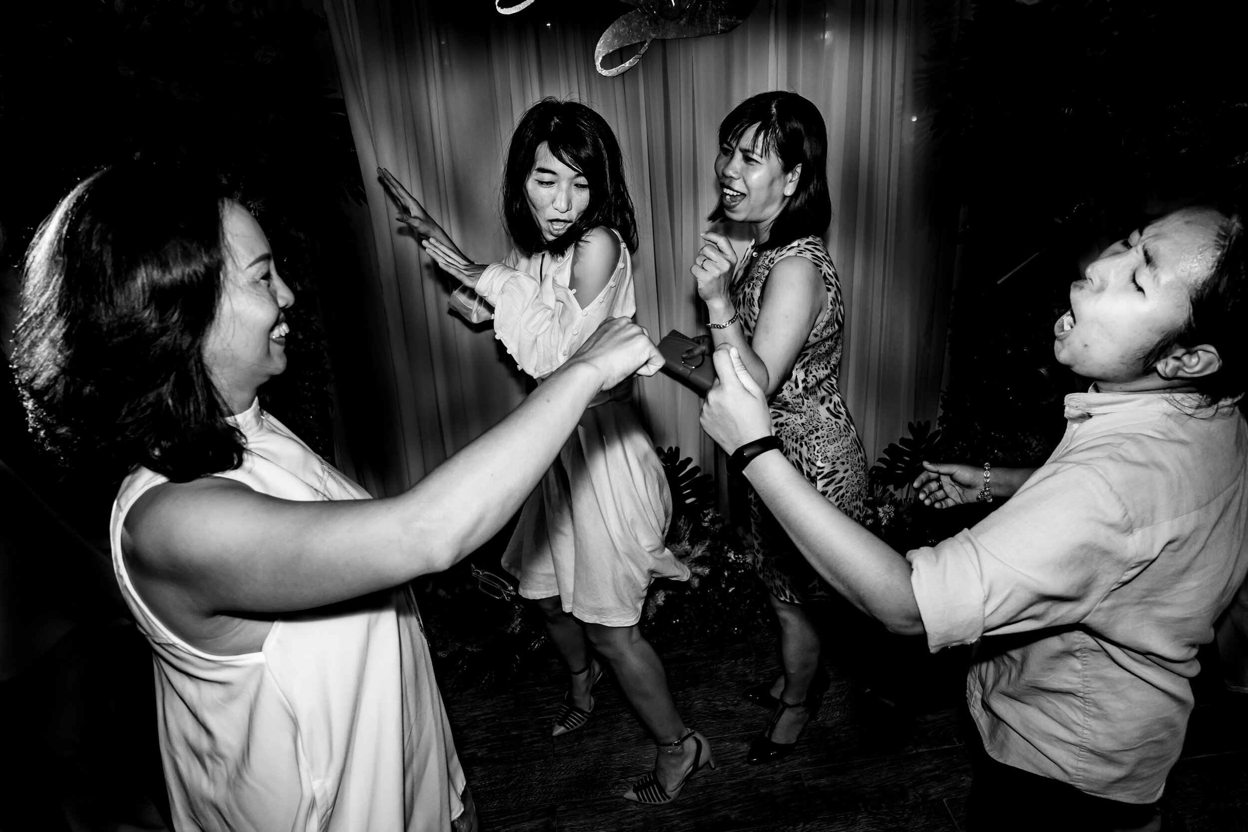 vancouver bc wedding photographers274.JPG