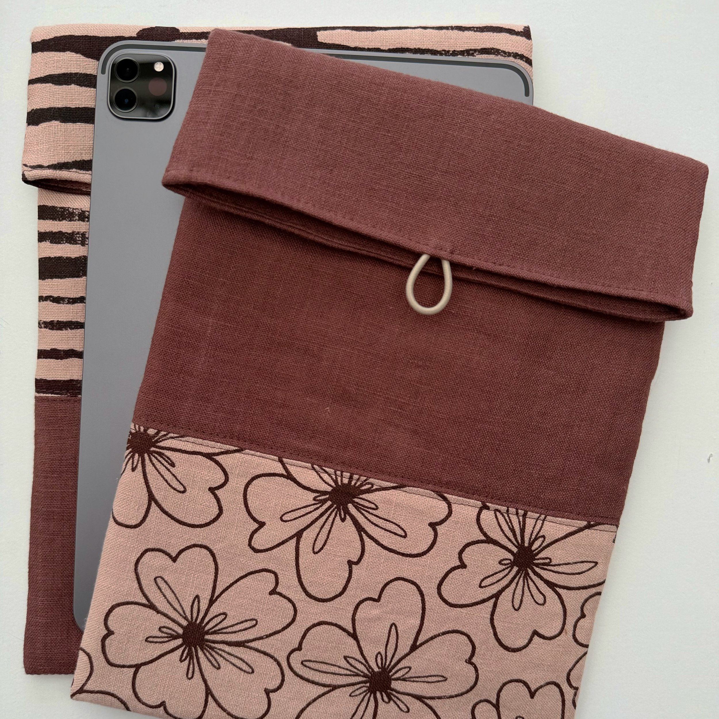 ipad.jpg (Copy)