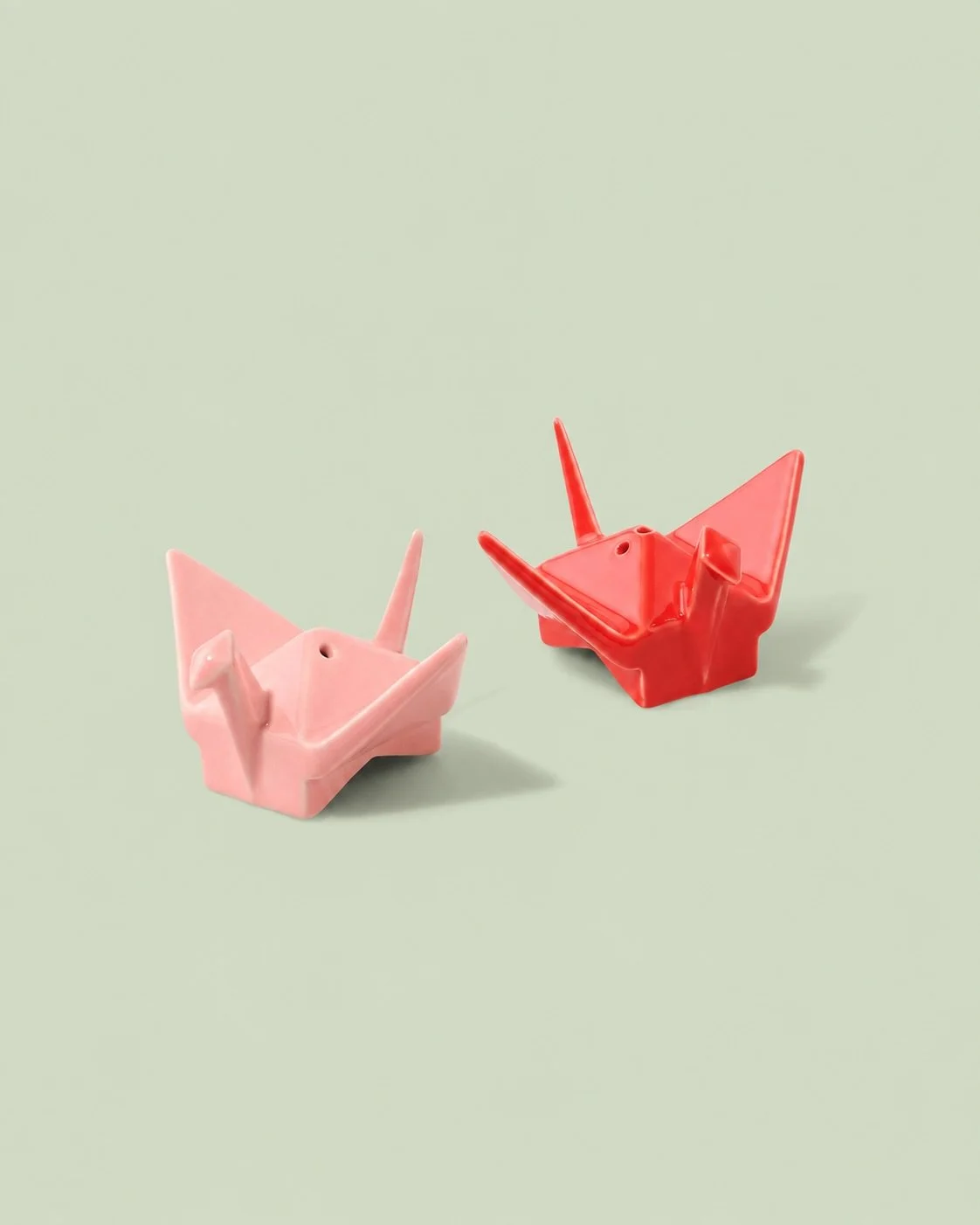 Pass the salt. And a little personality. 🍒

Banane trifft Kirsche, Sushi trifft Sojasauce &ndash; und die Katzen d&uuml;rfen nat&uuml;rlich auch mit an den Tisch. Die Salz- und Pfefferstreuer von @fluidmarket_ machen aus einem Alltagsgegenstand ein 
