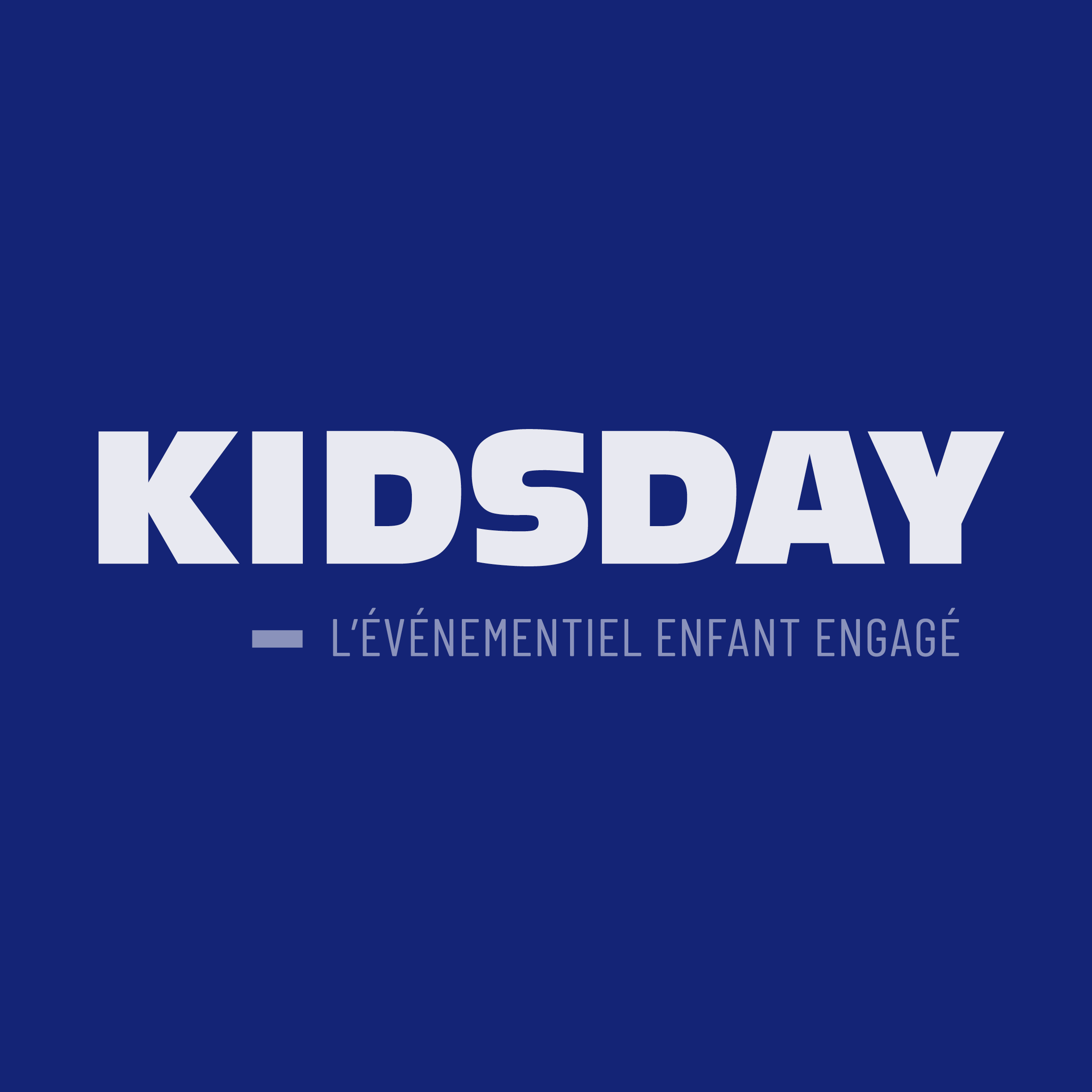 Logo de KidzDay avec texte en français sur fond bleu.