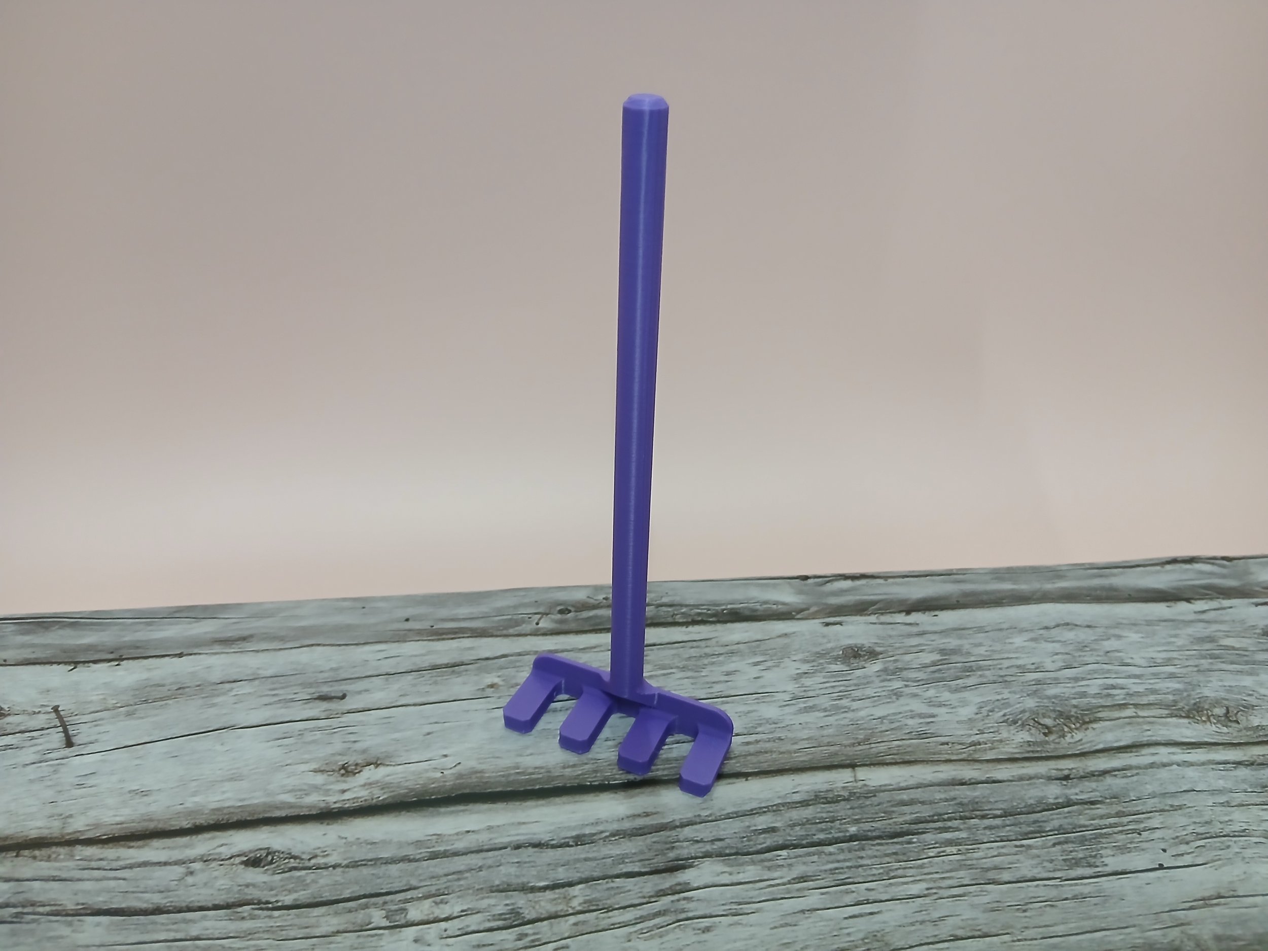 Hive & Hoof Rake