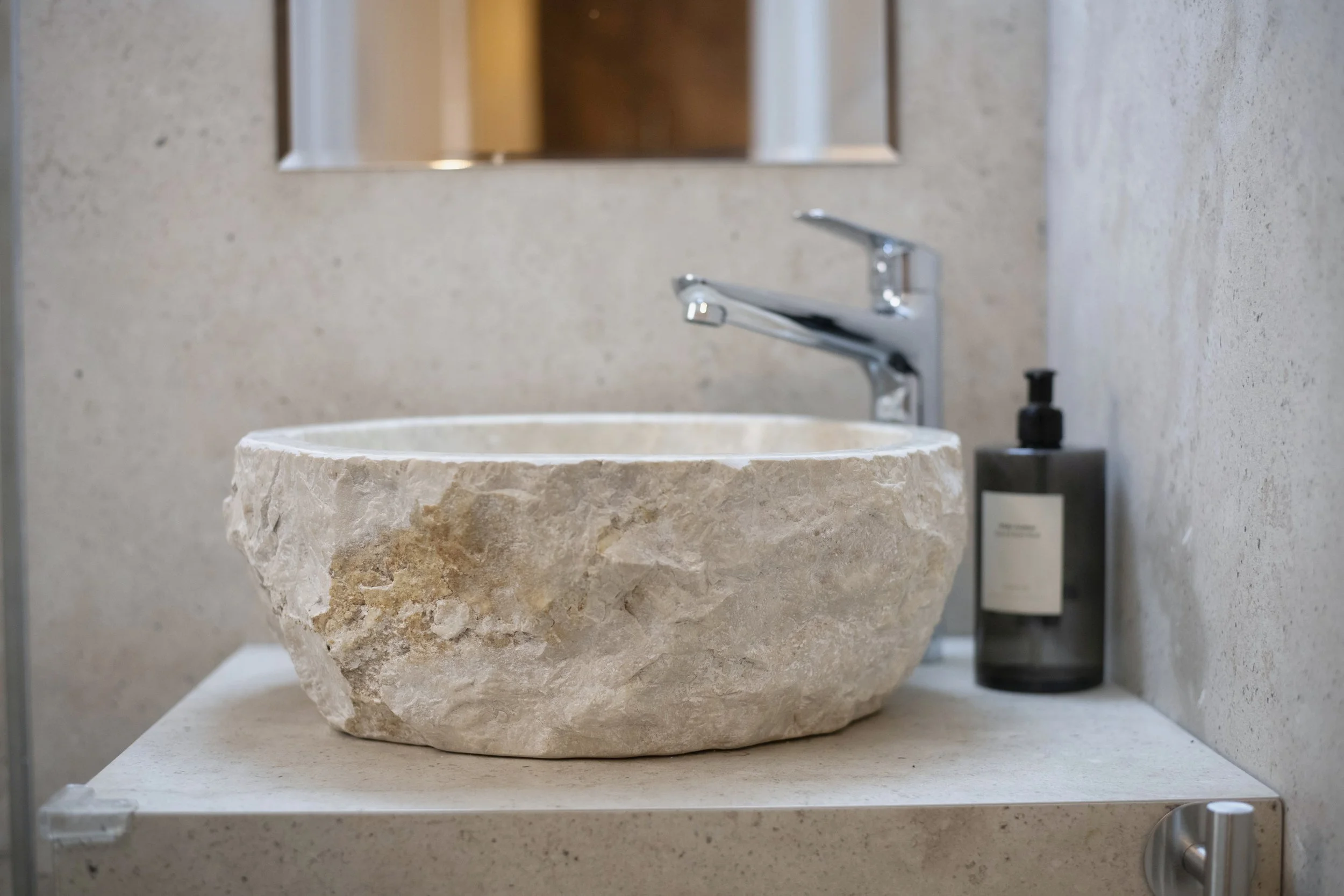 Hnejja Stays - Maisonette bathroom