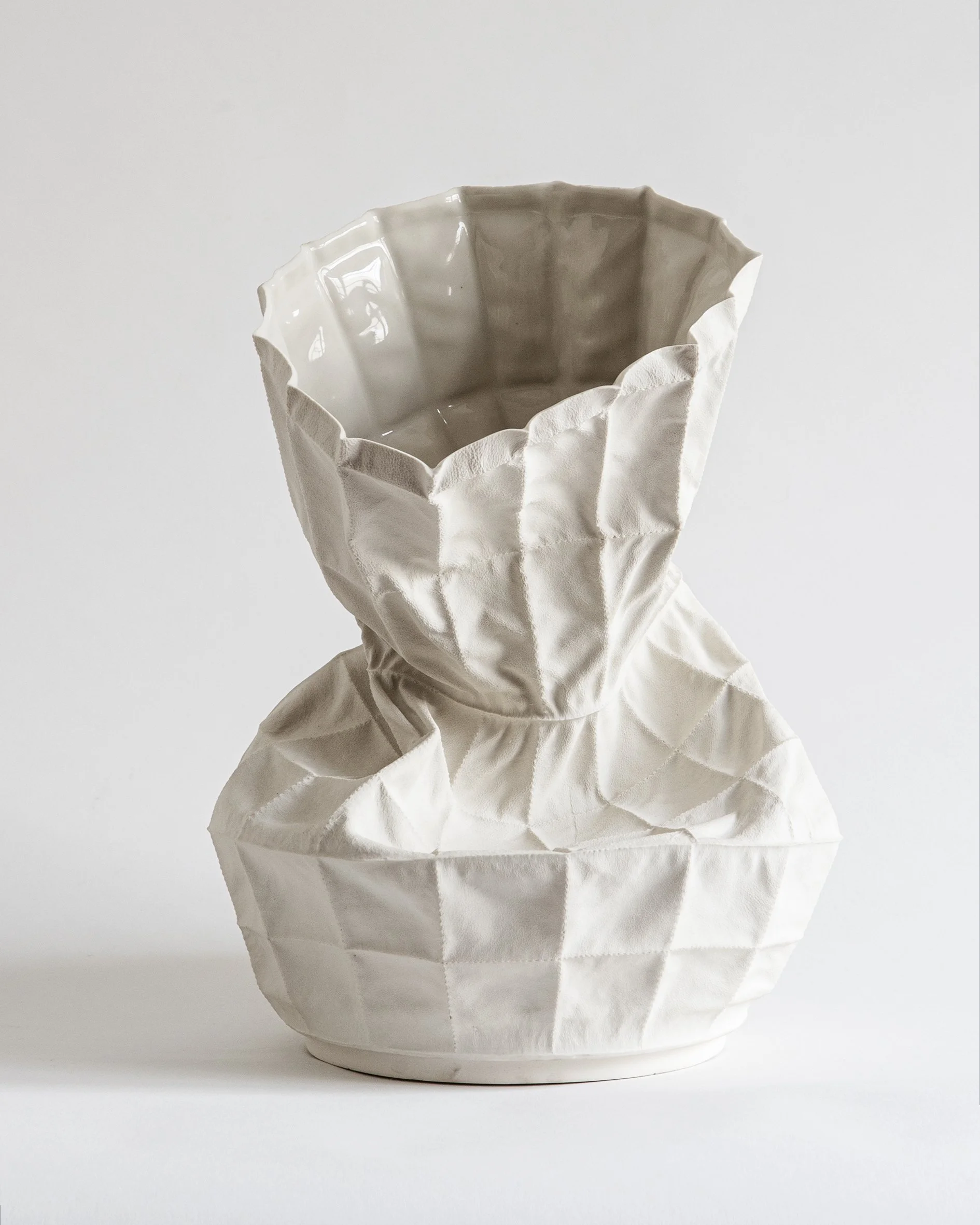 Dita Cossio (née en 1979), Light Mesh 2024