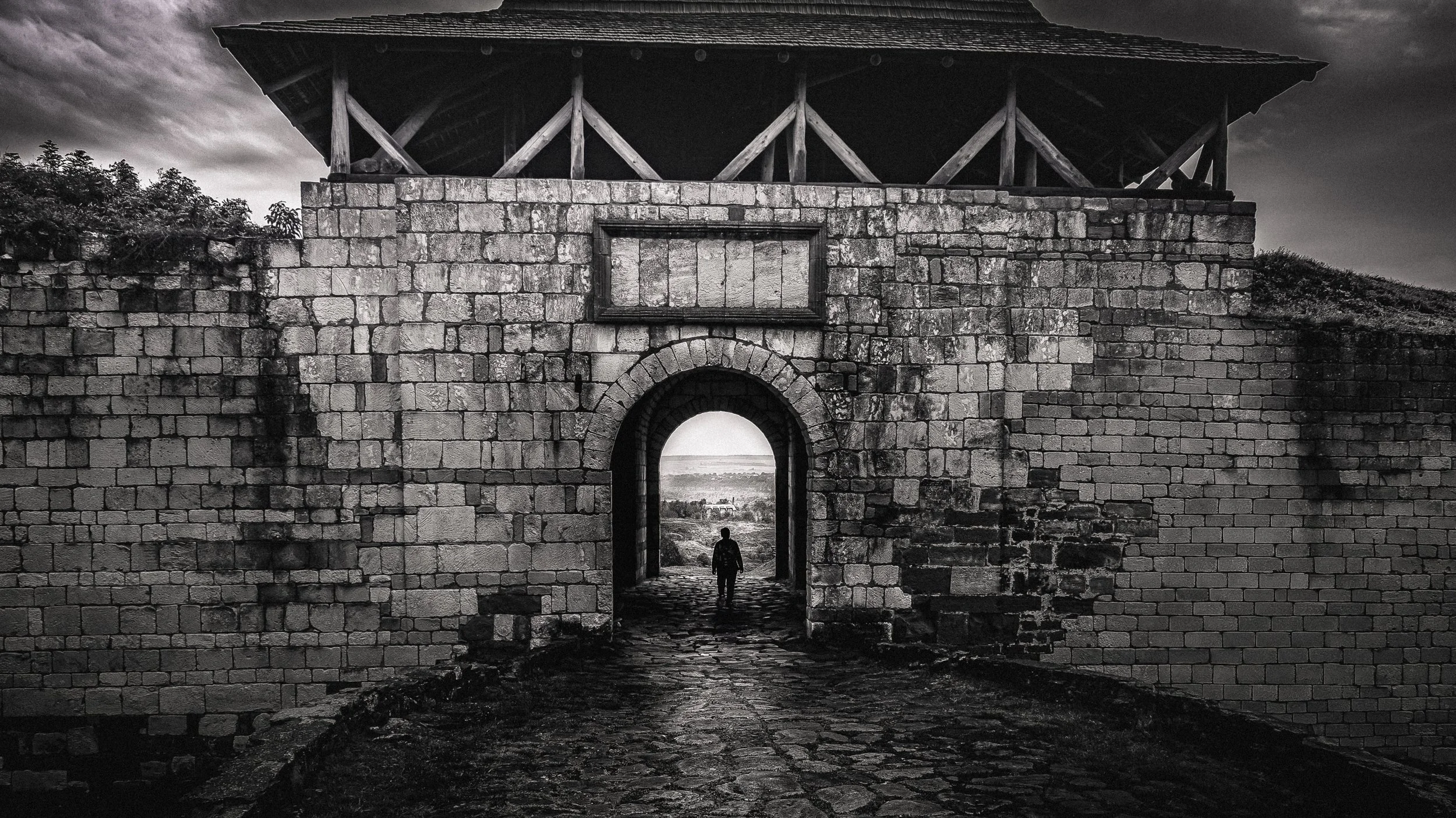 Bender Gate — inner view. One of the historic gates of Khotyn Fortress, built in the XVIII century. It formed part of the outer defensive system and controlled access to the fortress from the Bender direction.