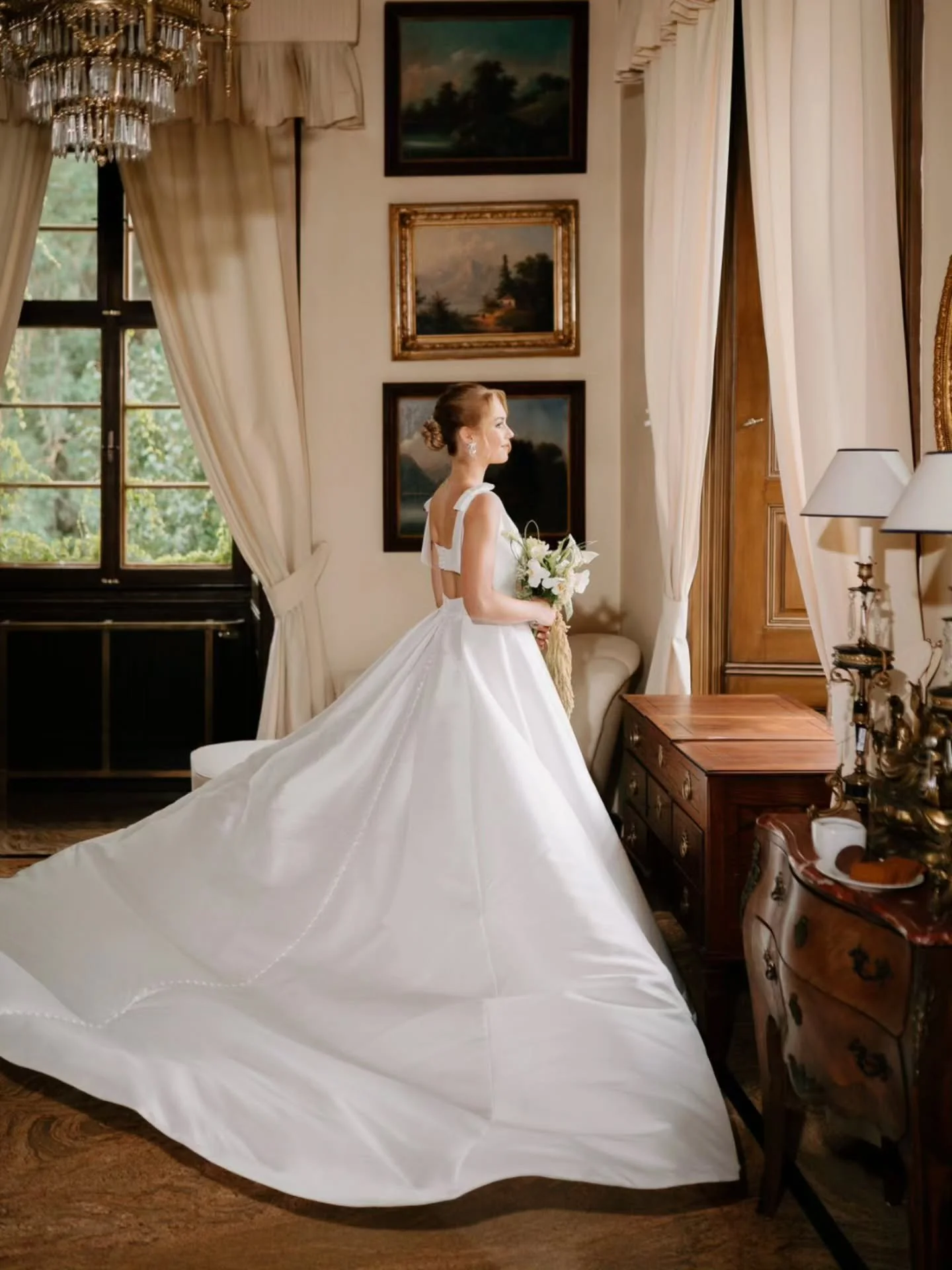 Chateau Luka, ikonick&eacute; m&iacute;sto uprostřed Vysočiny, kter&eacute; nejsp&iacute;&scaron; je&scaron;tě nezn&aacute;te. ✨

Fotograf: @tomashavelweddings

Svatebn&iacute; m&iacute;sto a koordinace: @chateauluka

MUAH:  @martinahanakova_mua

Flo