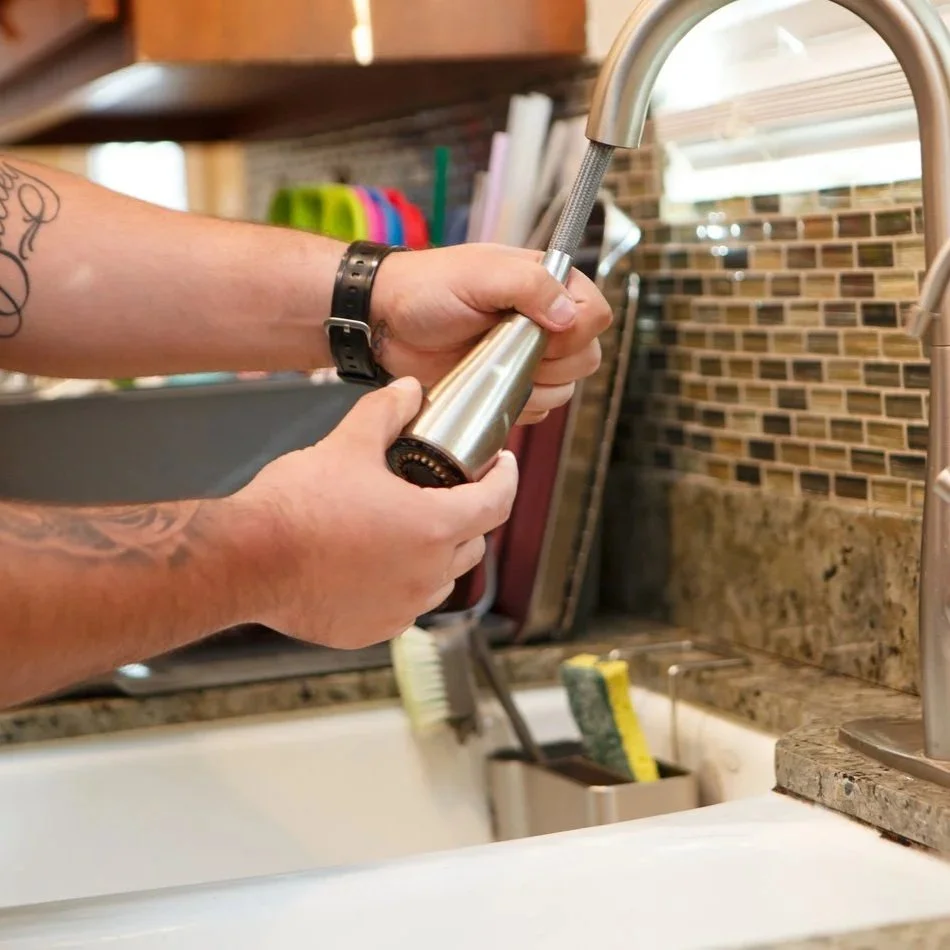 Kitchen Faucet Won’t Shut Off in Paramount, CA