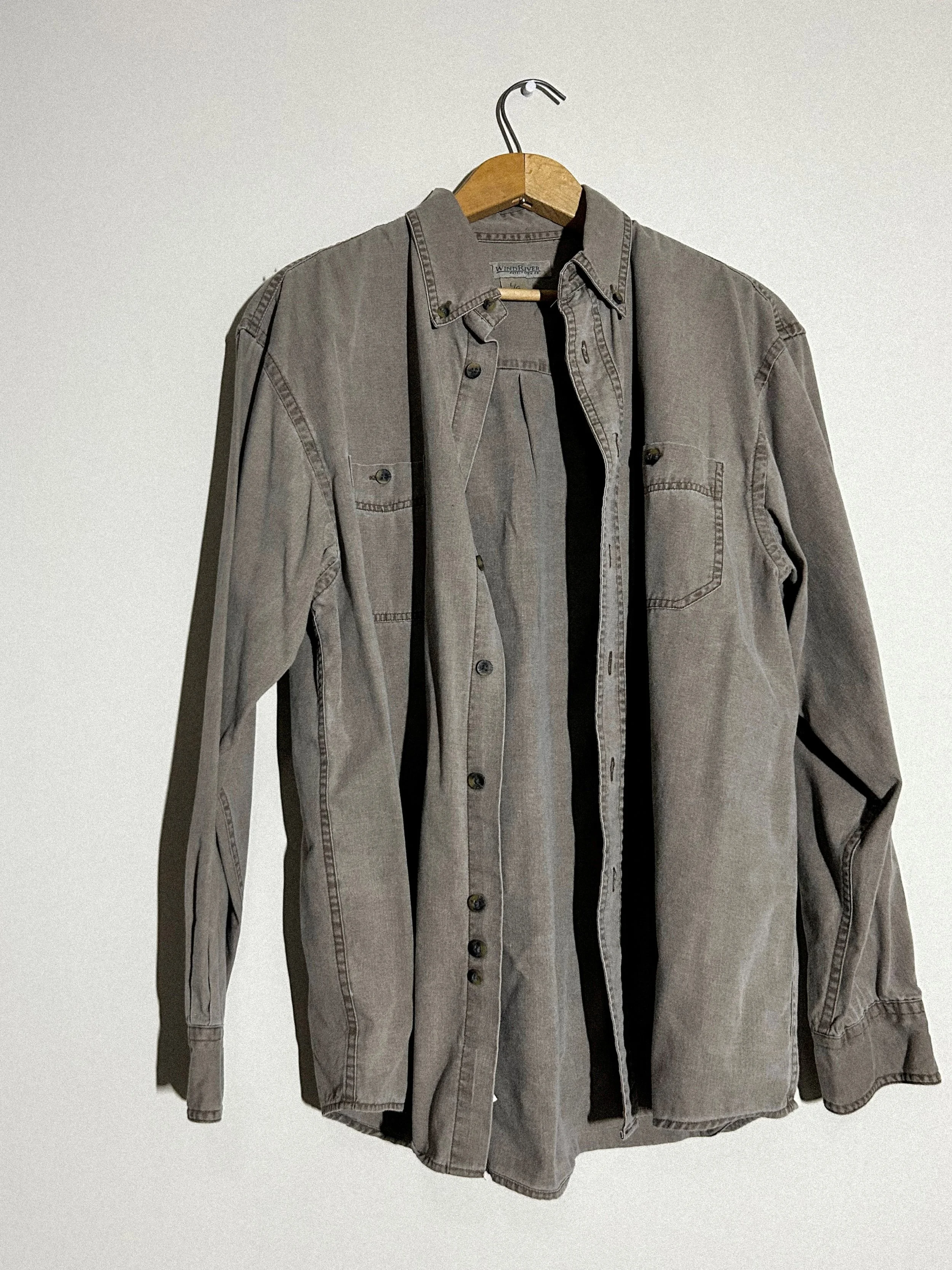 ★ Wind River button-up