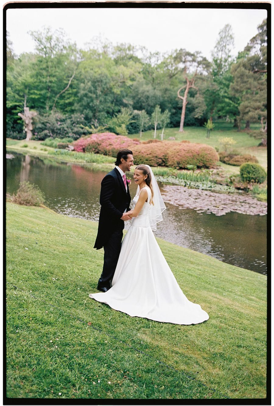 Hyde-Estate-Haywards-Heath-T&S-Wedding-Photography-Film-Photography-35mm--111.jpg