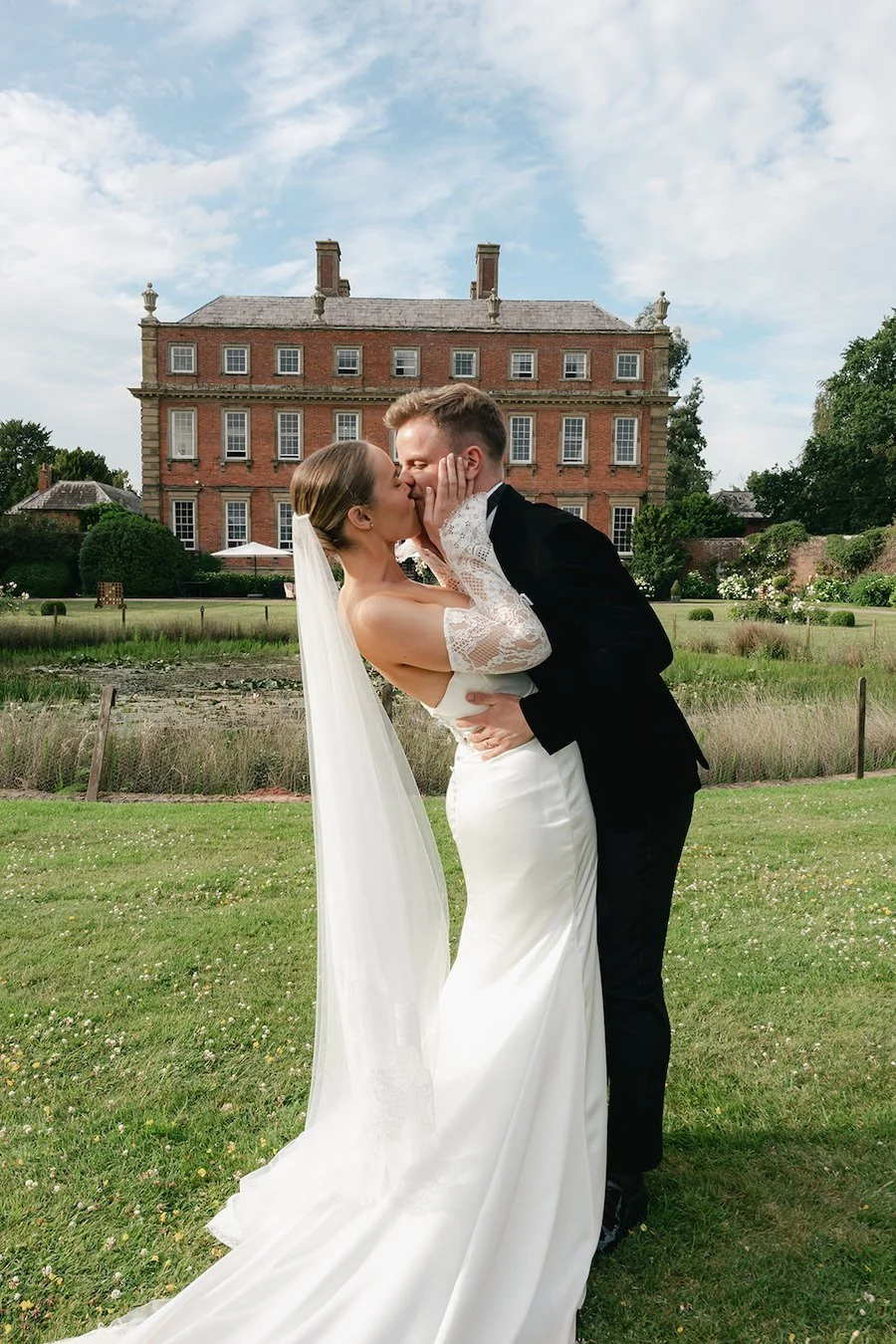 Davenport-House-Shropshire-Editorial-Wedding-Photographer-C&A-769.jpg