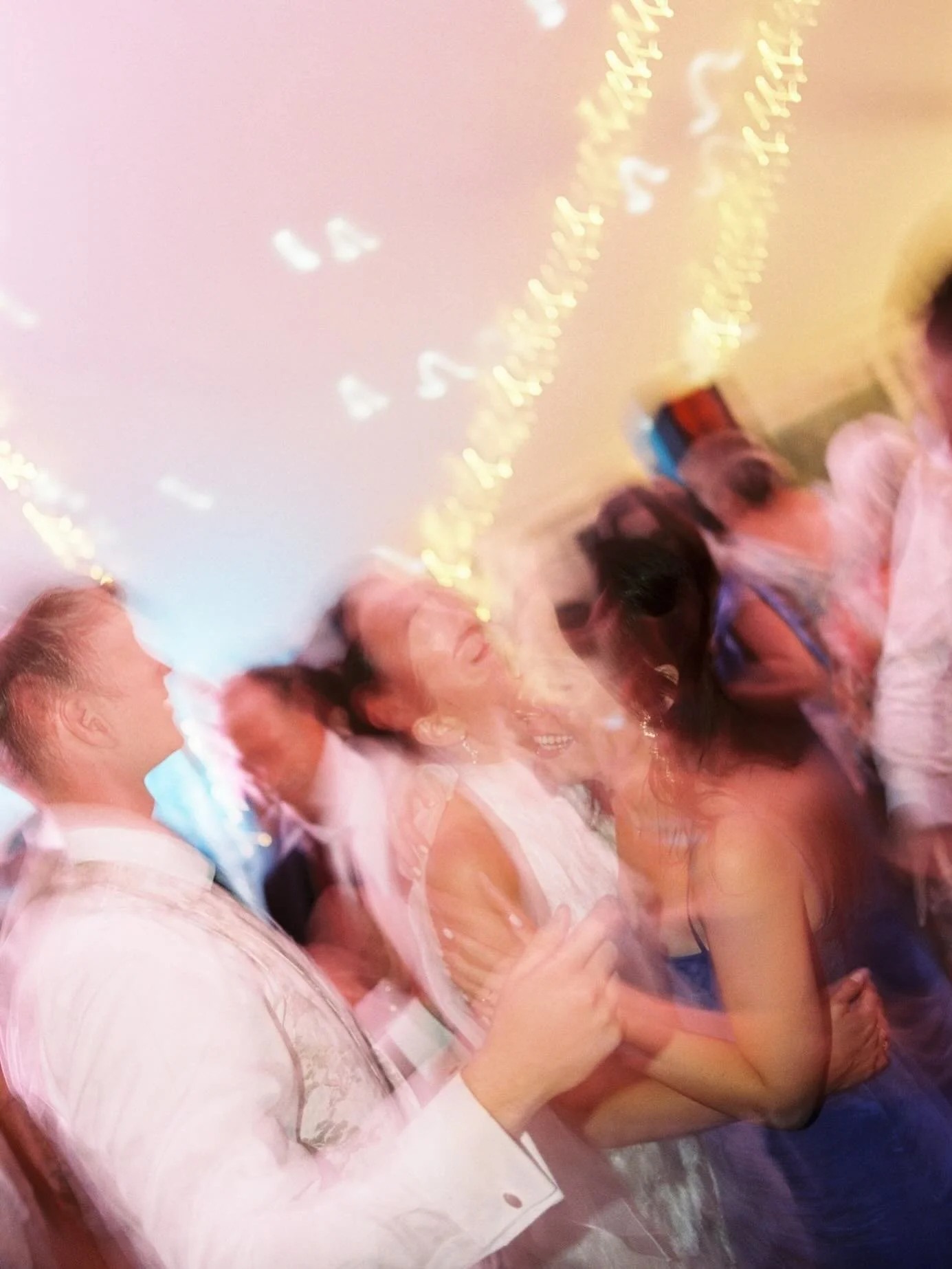 🪩❤️&zwj;🔥 mix of digi and film 📸

This season has really ignited a love for shooting after hours vibes. The bigger the party the better ⚡️

Photography @laurenelizabethphotographer 
Marquee - @tentsnevents 
Generator and Production @grizzlybeareve