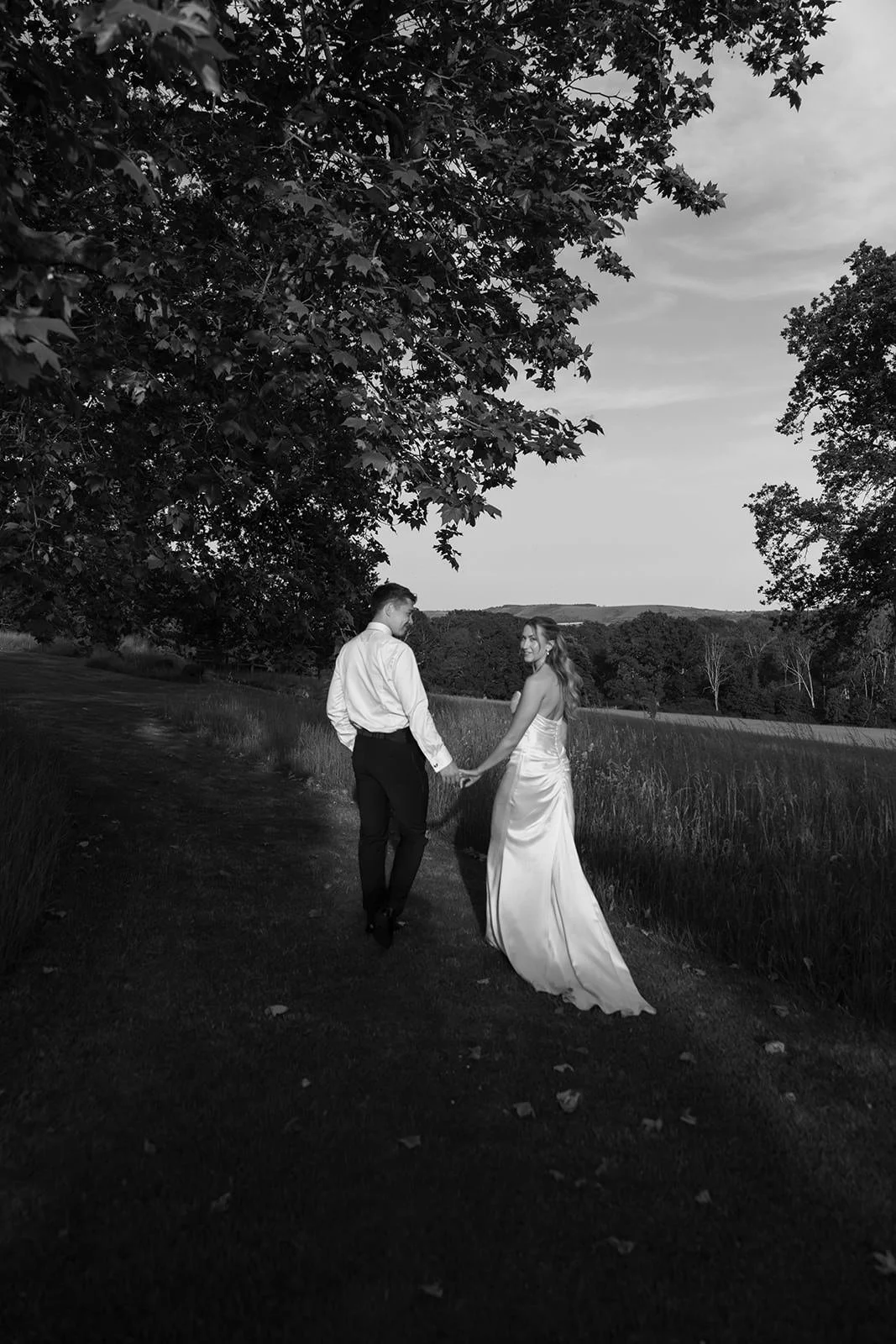 Bignor-Park-Estate-Luxury-East-Sussex-Wedding-Photographer-R&C-Wedding-Drinks-Evening-Party-29.jpg