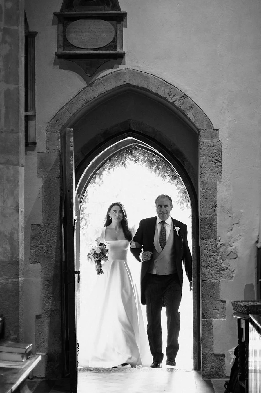 Family-Home-Documentary-Wedding-Photographer-E&J--35.jpg
