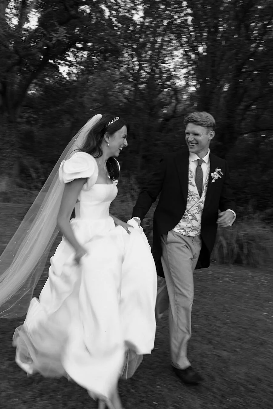 Family-Home-Documentary-Wedding-Photographer-E&J--107.jpg