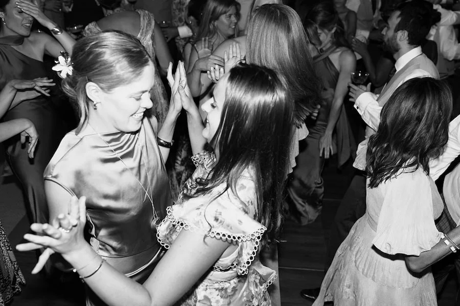 Family-Home-Documentary-Wedding-Photographer-E&J--164.jpg