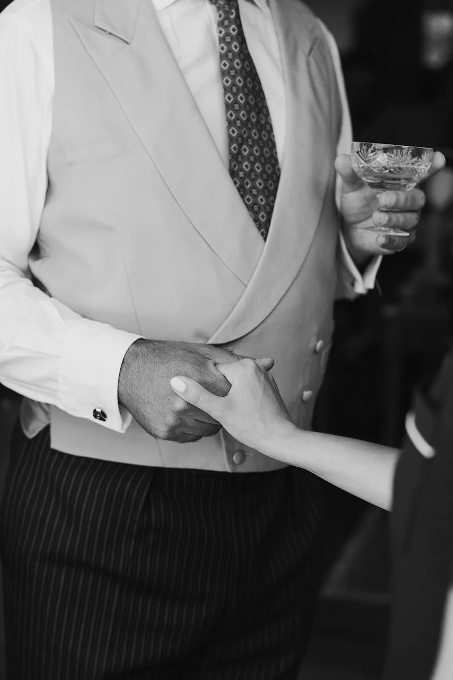 Family-Home-Documentary-Wedding-Photographer-E&J--15.jpg