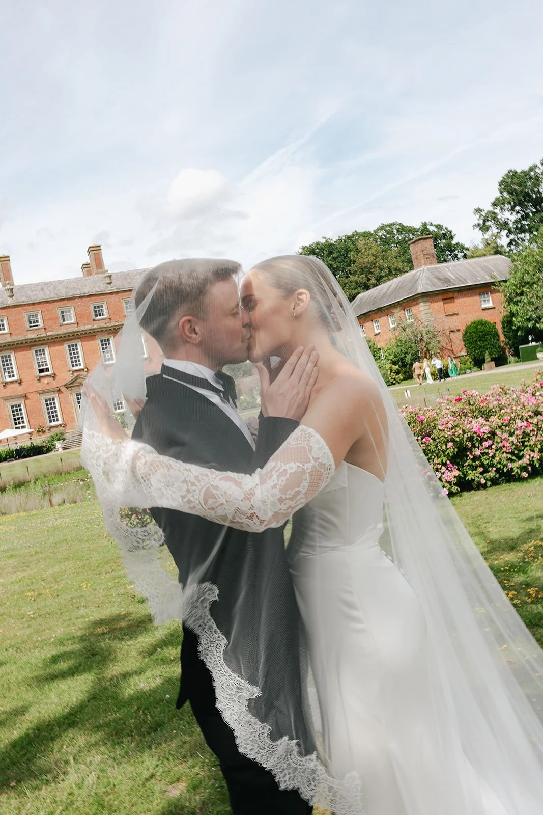Davenport-House-Shropshire-Editorial-Wedding-Photographer-C&A-606.jpg