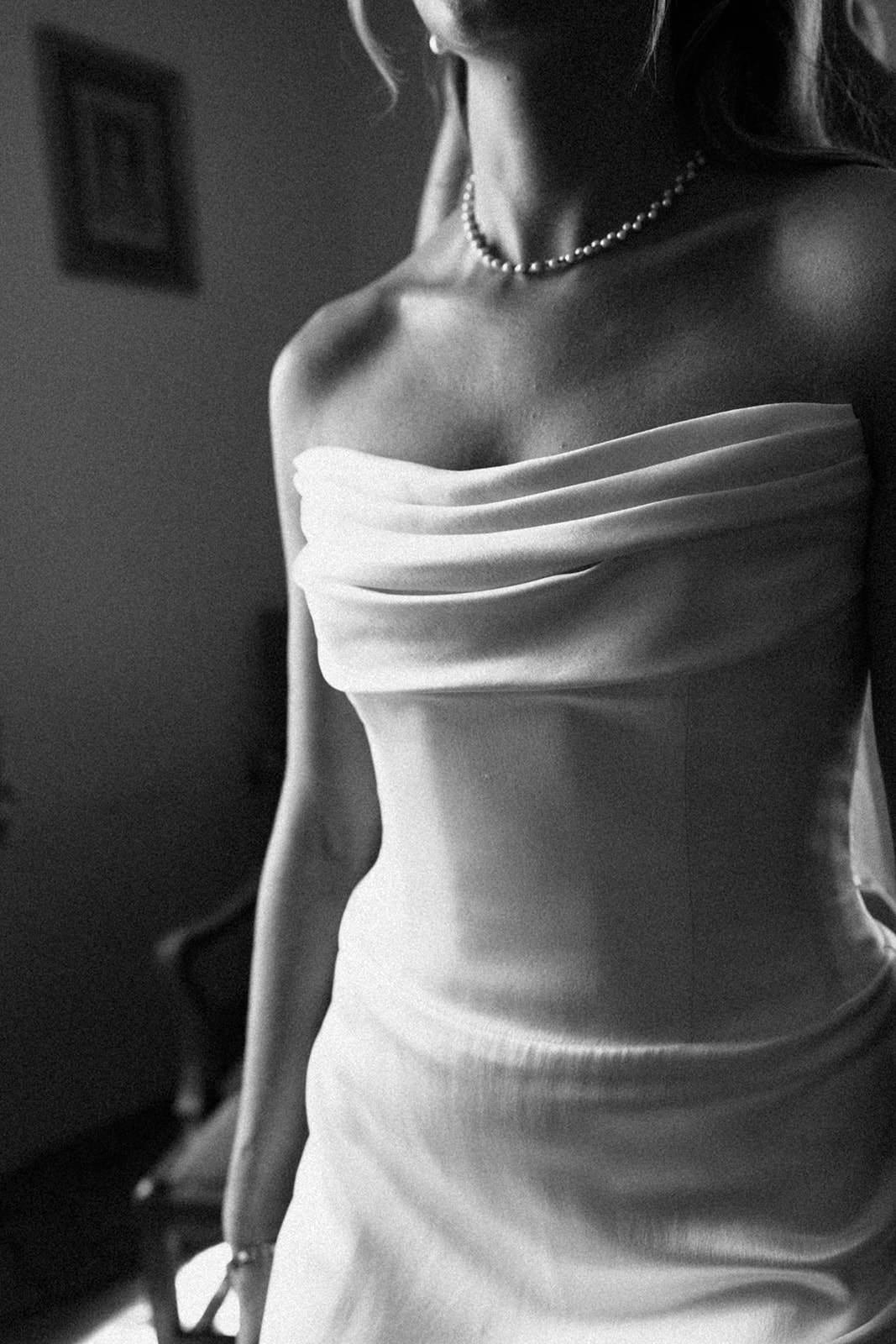 Bignor-Park-Estate-Luxury-East-Sussex-Wedding-Photographer-R&C-Getting-Ready-11.jpg
