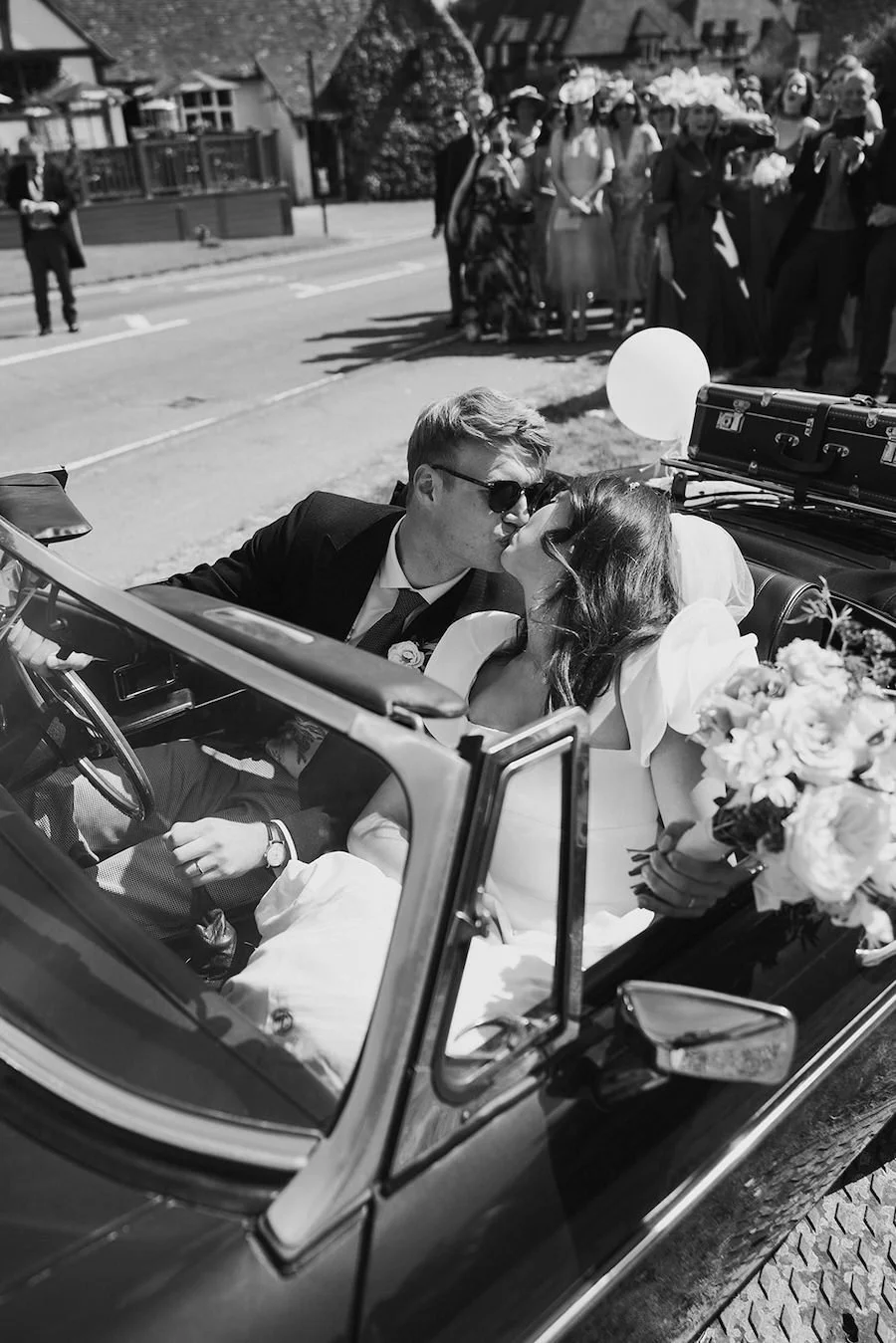 Family-Home-Documentary-Wedding-Photographer-E&J--49.jpg