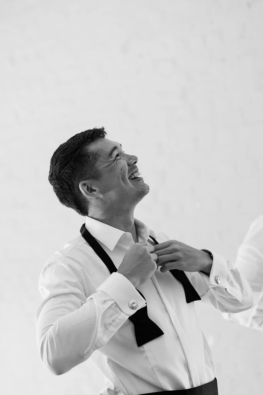 Bignor-Park-Estate-Luxury-East-Sussex-Wedding-Photographer-R&C-Getting-Ready-6.jpg