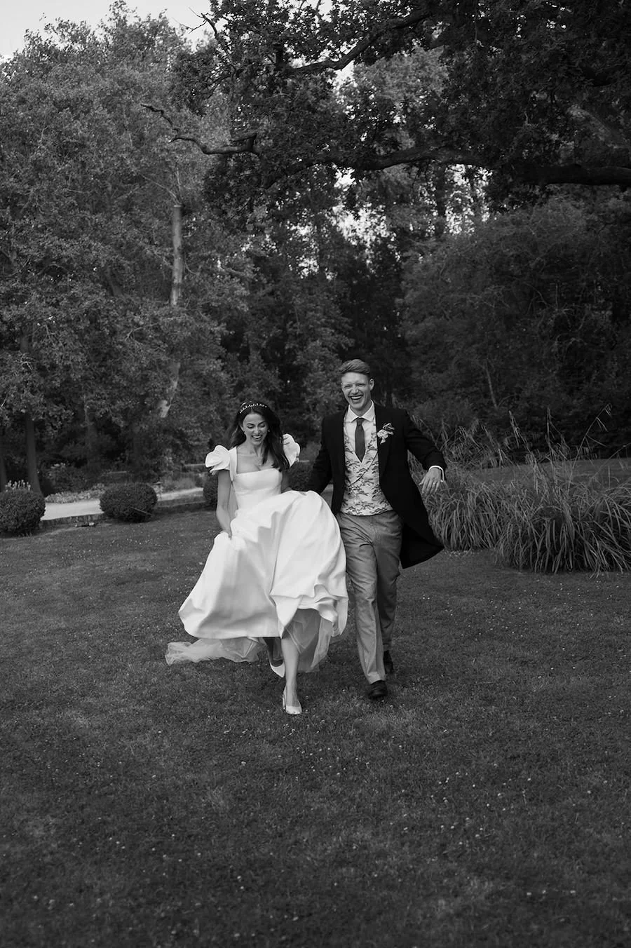 Family-Home-Documentary-Wedding-Photographer-E&J--106.jpg
