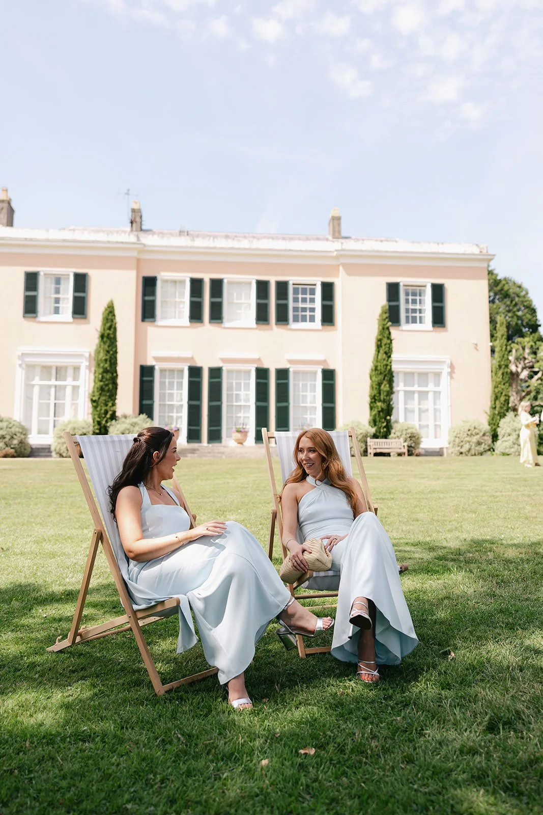 Bignor-Park-Estate-Luxury-East-Sussex-Wedding-Photographer-R&C-Wedding-Drinks-Cocktail-Hour-12.jpg