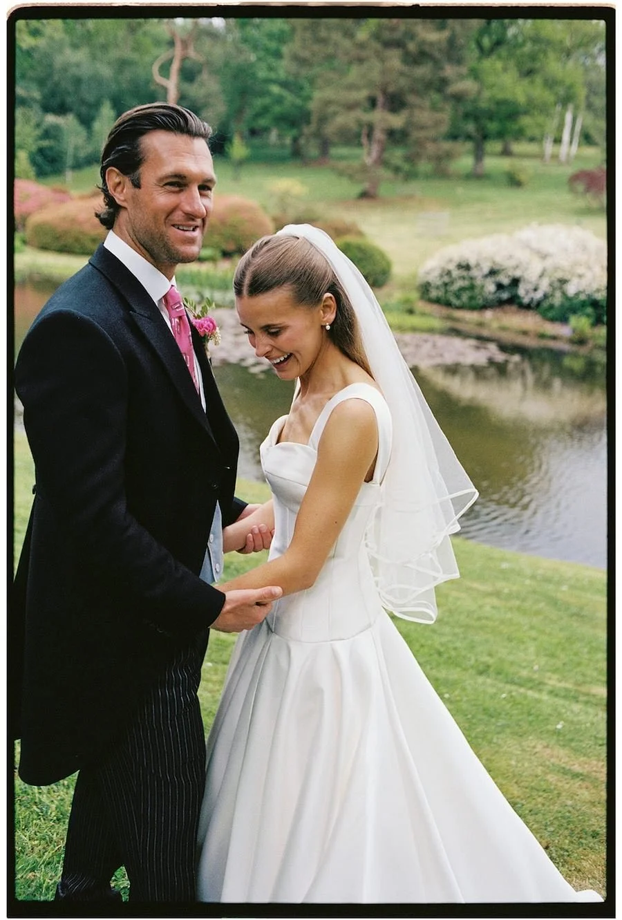 Hyde-Estate-Haywards-Heath-T&S-Wedding-Photography-Film-Photography-35mm--113.jpg