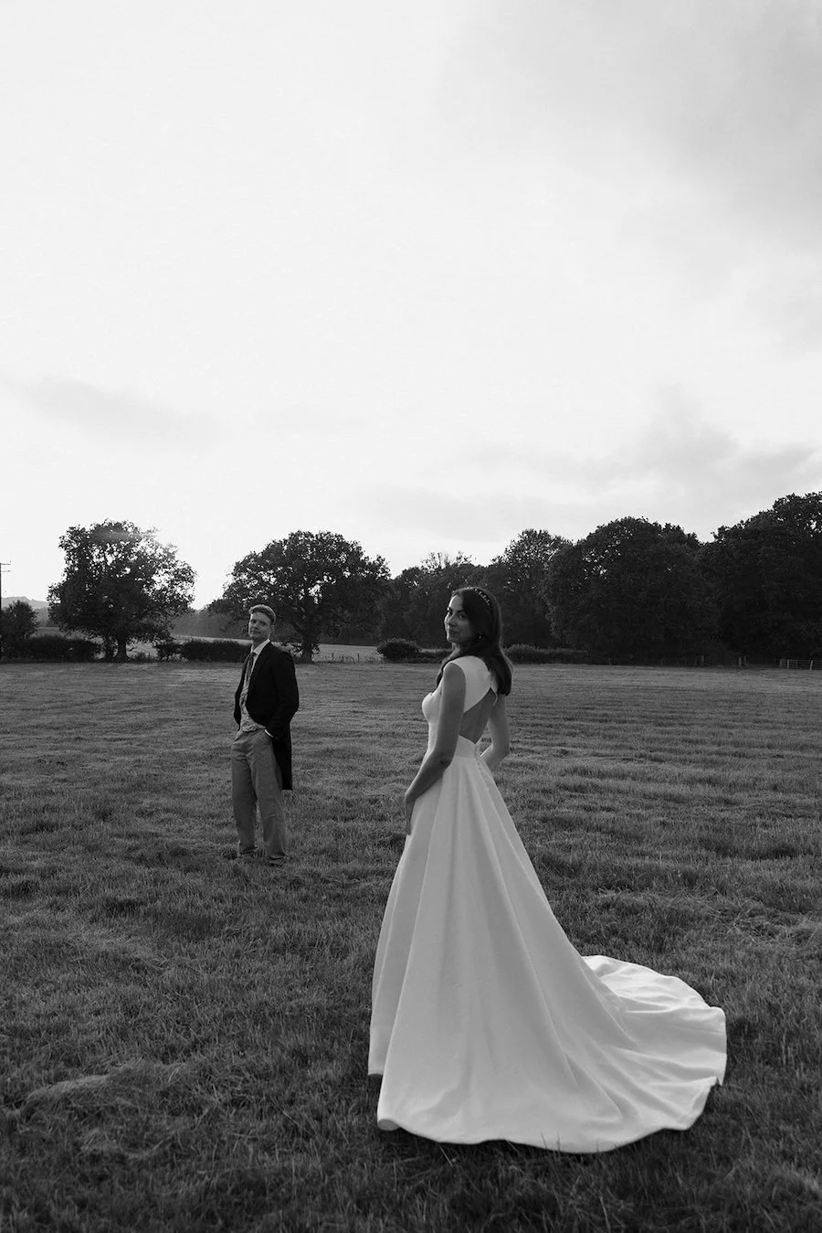 Family-Home-Documentary-Wedding-Photographer-E&J--144.jpg