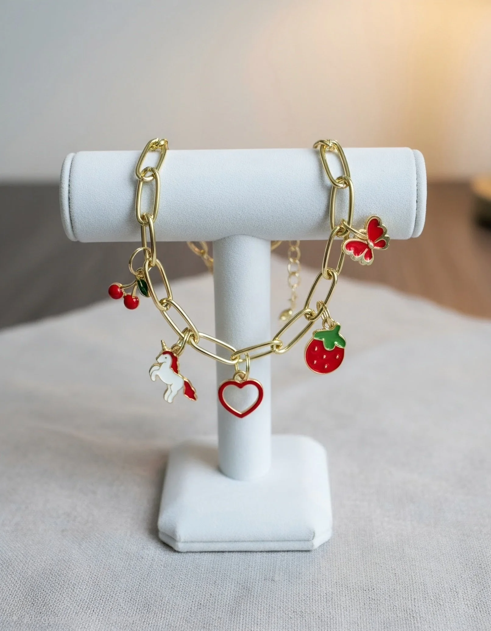 Pretty little things