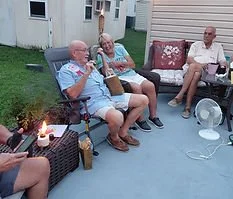 4e1eb9_d5dd7909ae51434b8576fe3fdbd0a79b~mv2 (1).jpg