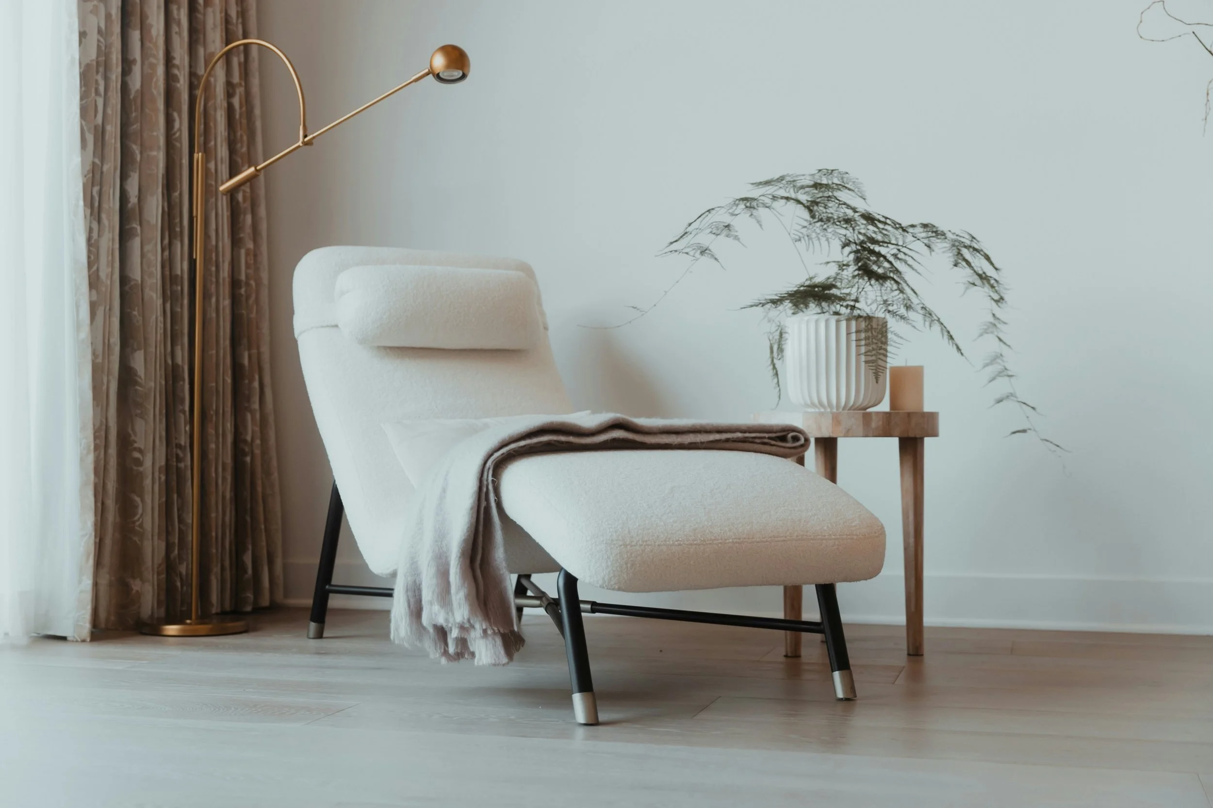 Relationship counseling in New York helping couples improve communication, rebuild trust, and strengthen emotional connection through virtual therapy.