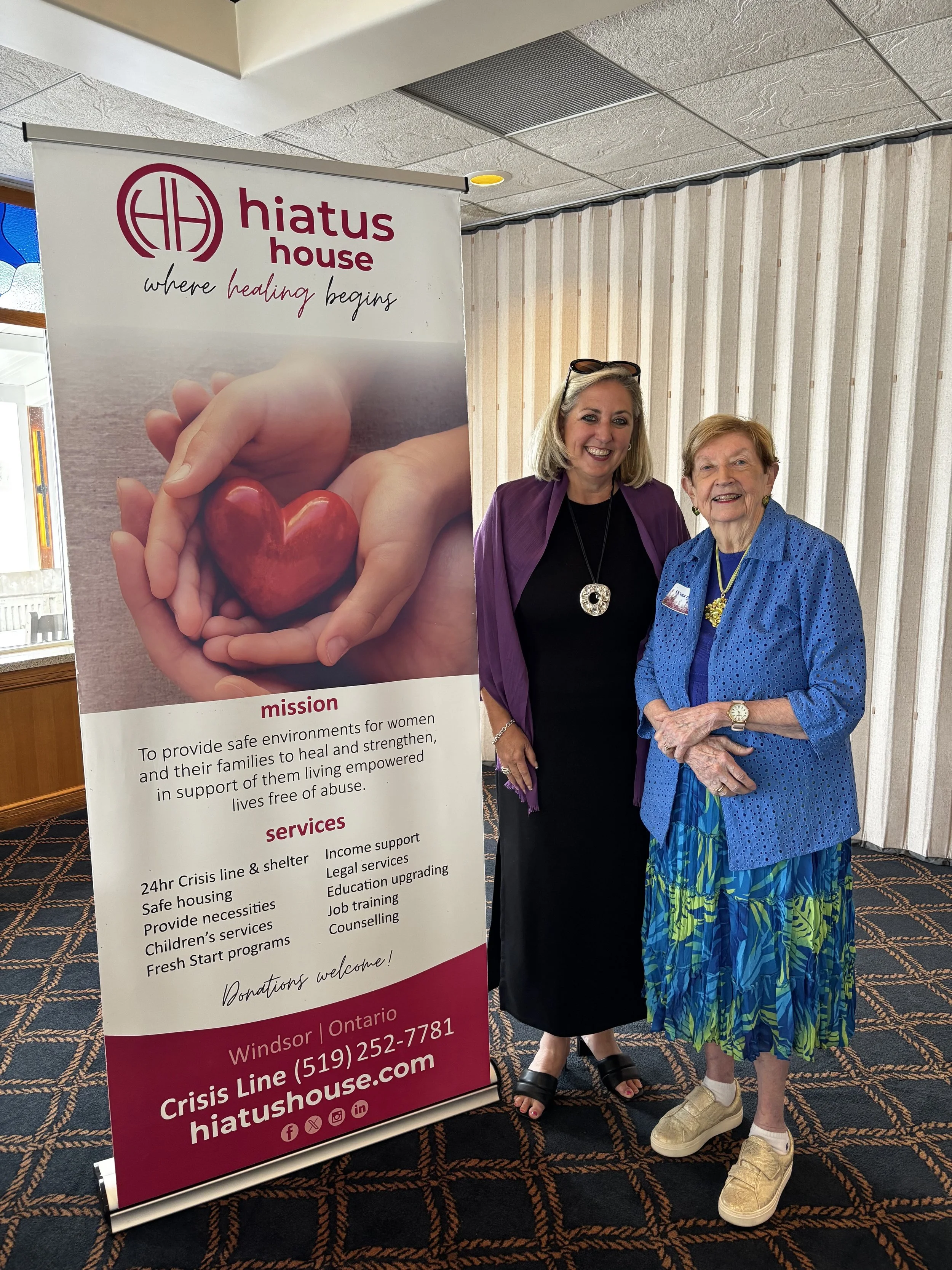 Beth Ann Prince and her mother, Margaret Ann, at a Hiatus House event.