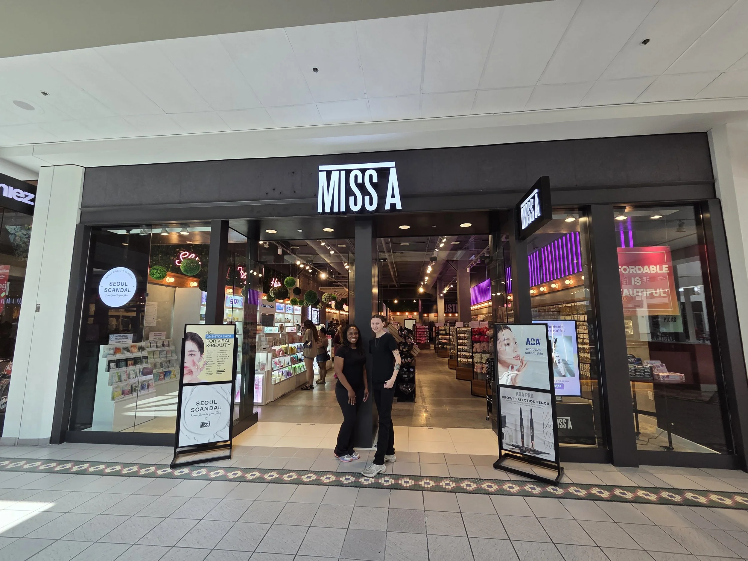 image of the Olegthrope Mall Miss A storefront