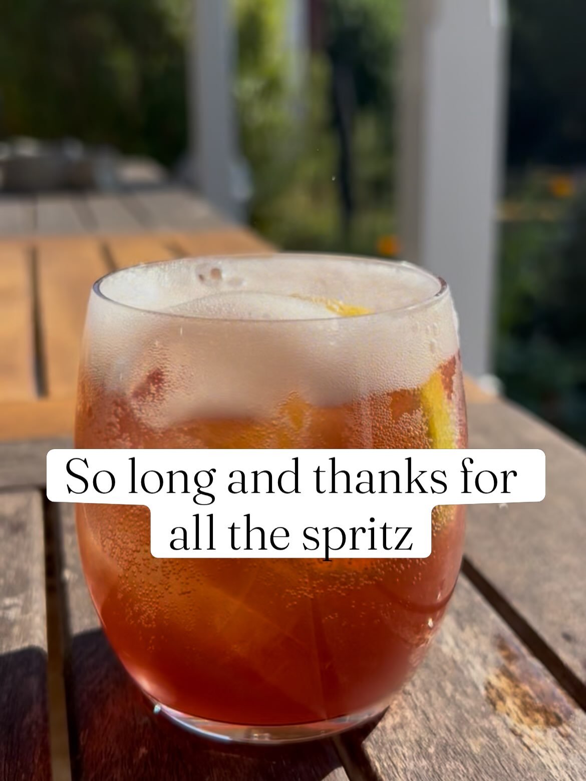 Summer, you&rsquo;ve been grand. Let&rsquo;s figure out what autumn is all about. 

#alcoholfree #spritz #summerisover #autumn