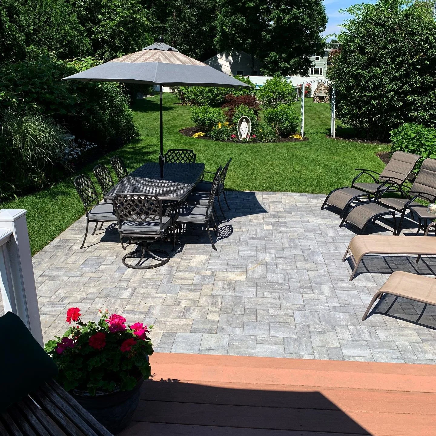 New Patio, Fire Pit Area at the Martin Residence using some beautiful cambridge pavers. Couldn&rsquo;t be happier with how this came out! #arborscape #hardscape #outdoorliving #landscapedesign #landscapeconstruction #cambridgepavers