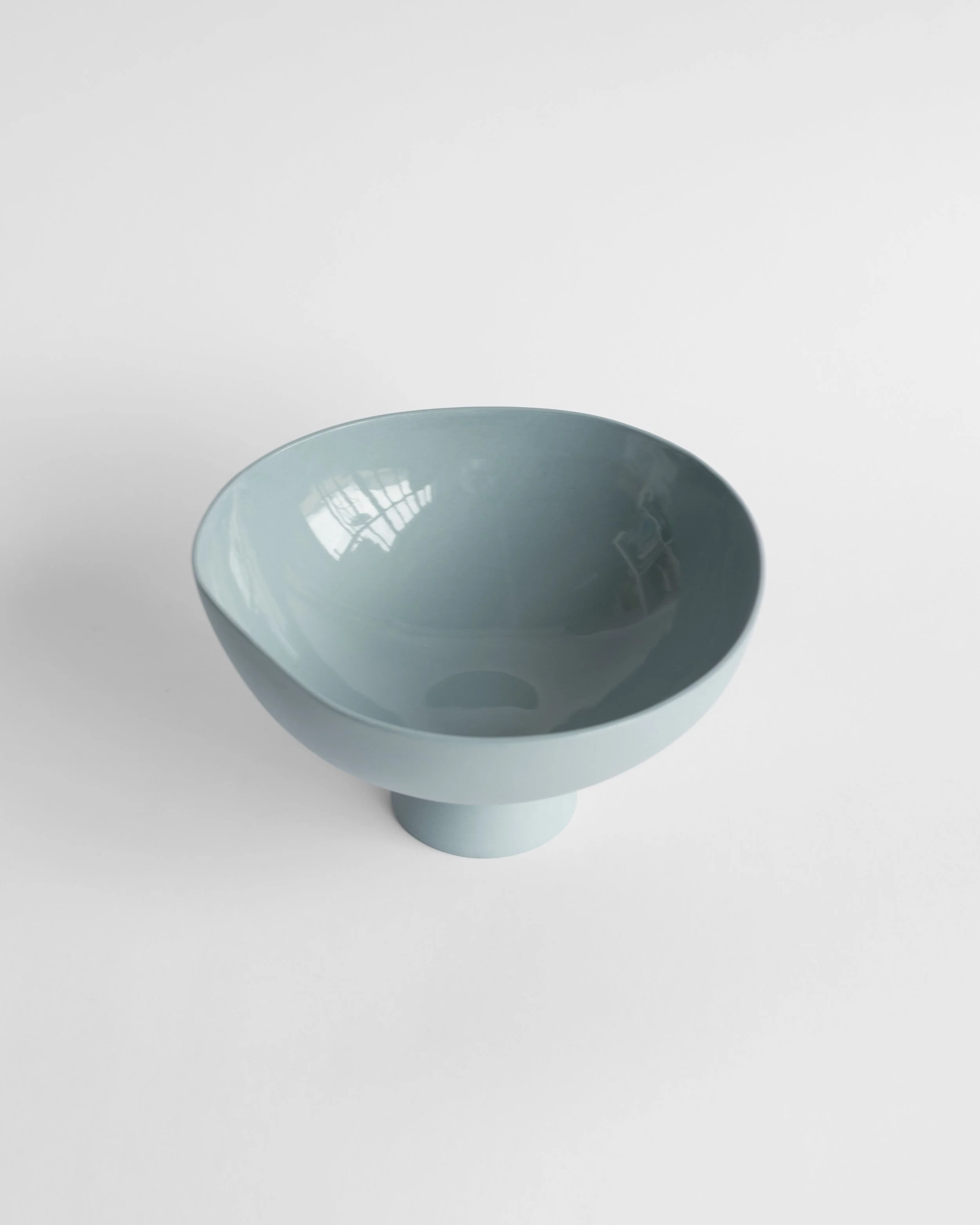 NEW_Aava_pedestal_bowl_slate_b.jpg